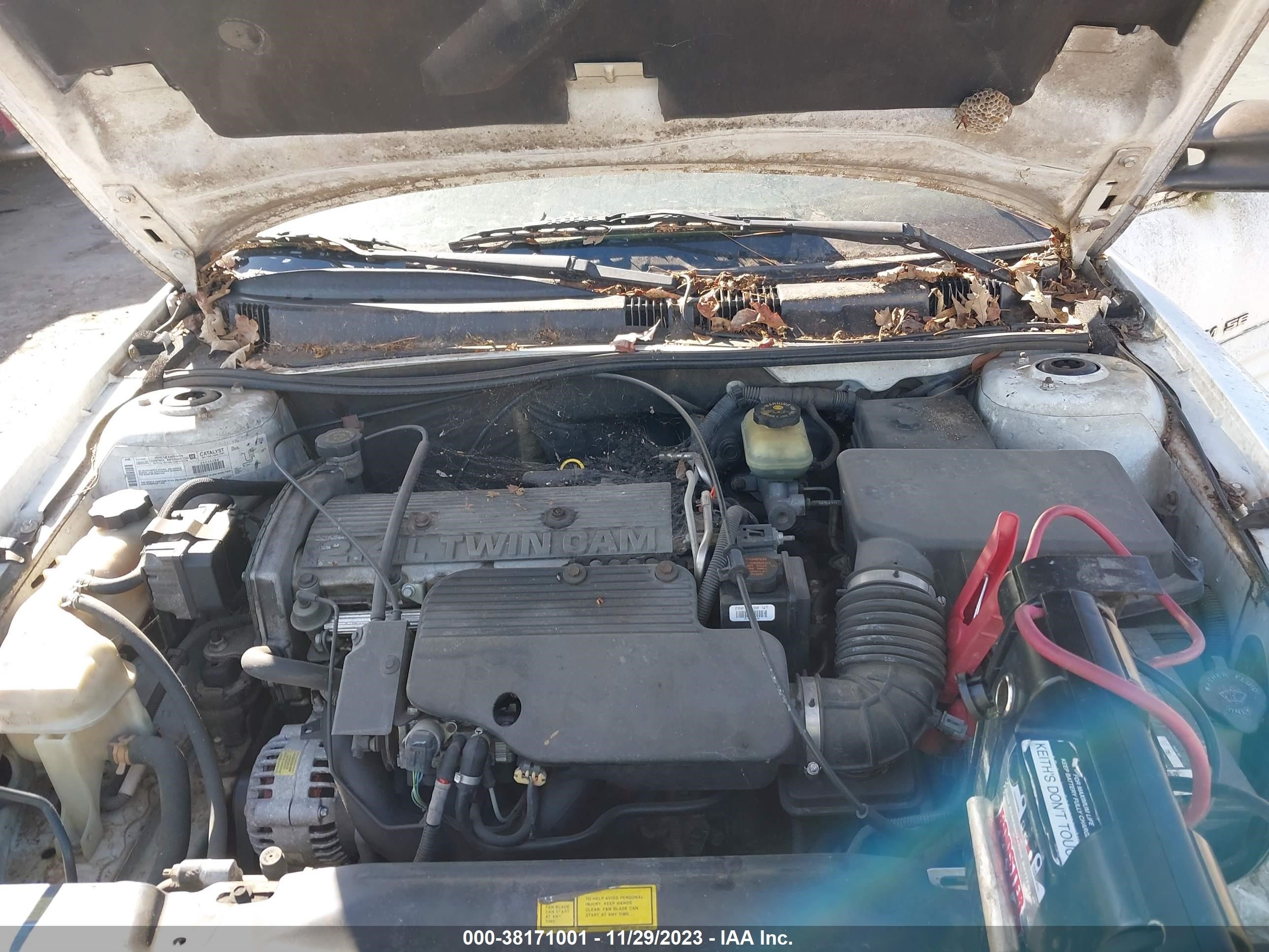 Photo 9 VIN: 1G2NF52T5YM737292 - PONTIAC GRAND AM 