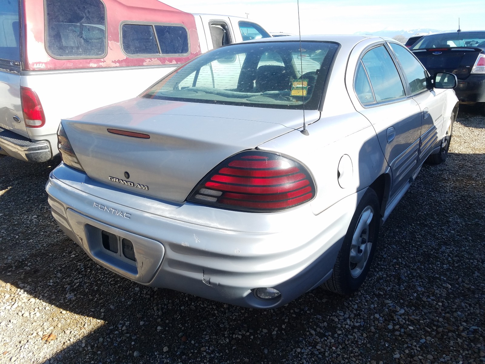 Photo 3 VIN: 1G2NF52T6YC511395 - PONTIAC GRAND AM S 