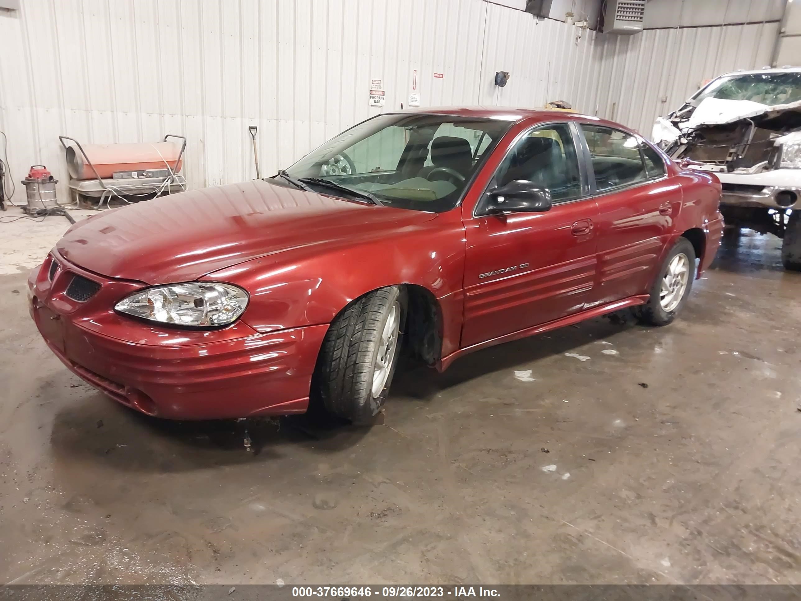 Photo 1 VIN: 1G2NF52T71C117930 - PONTIAC GRAND AM 