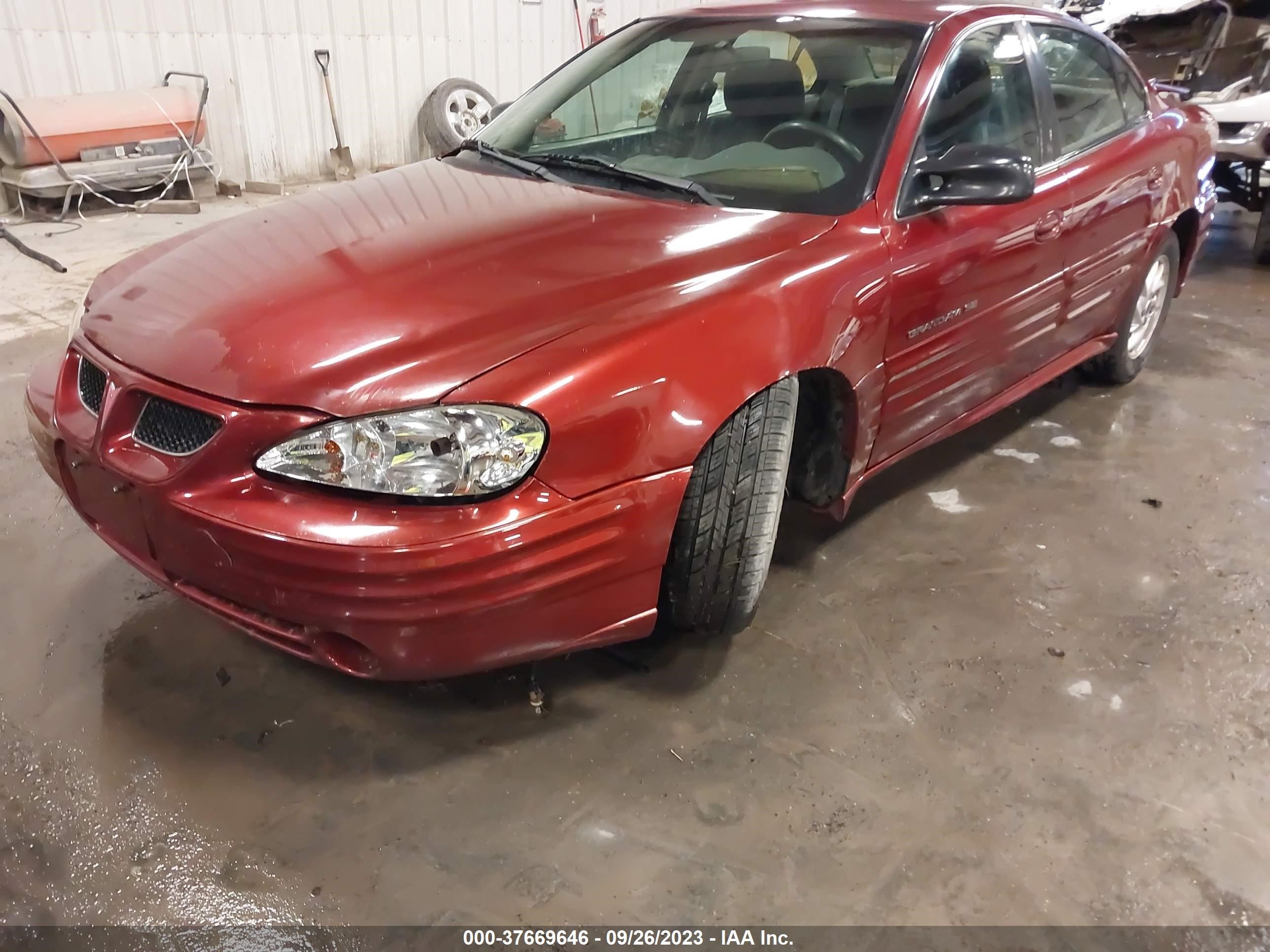 Photo 5 VIN: 1G2NF52T71C117930 - PONTIAC GRAND AM 