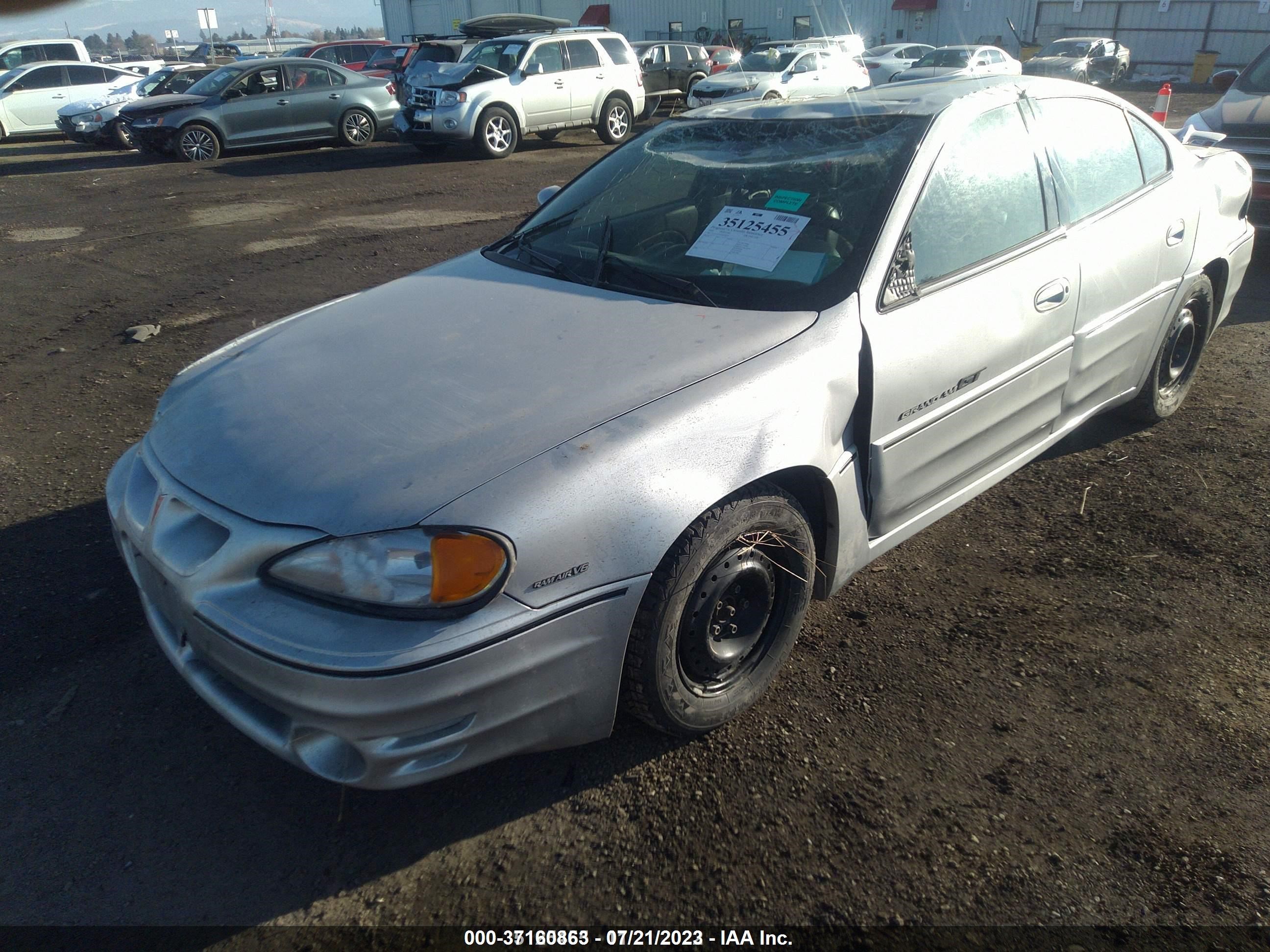 Photo 1 VIN: 1G2NV52E42M520036 - PONTIAC GRAND AM 