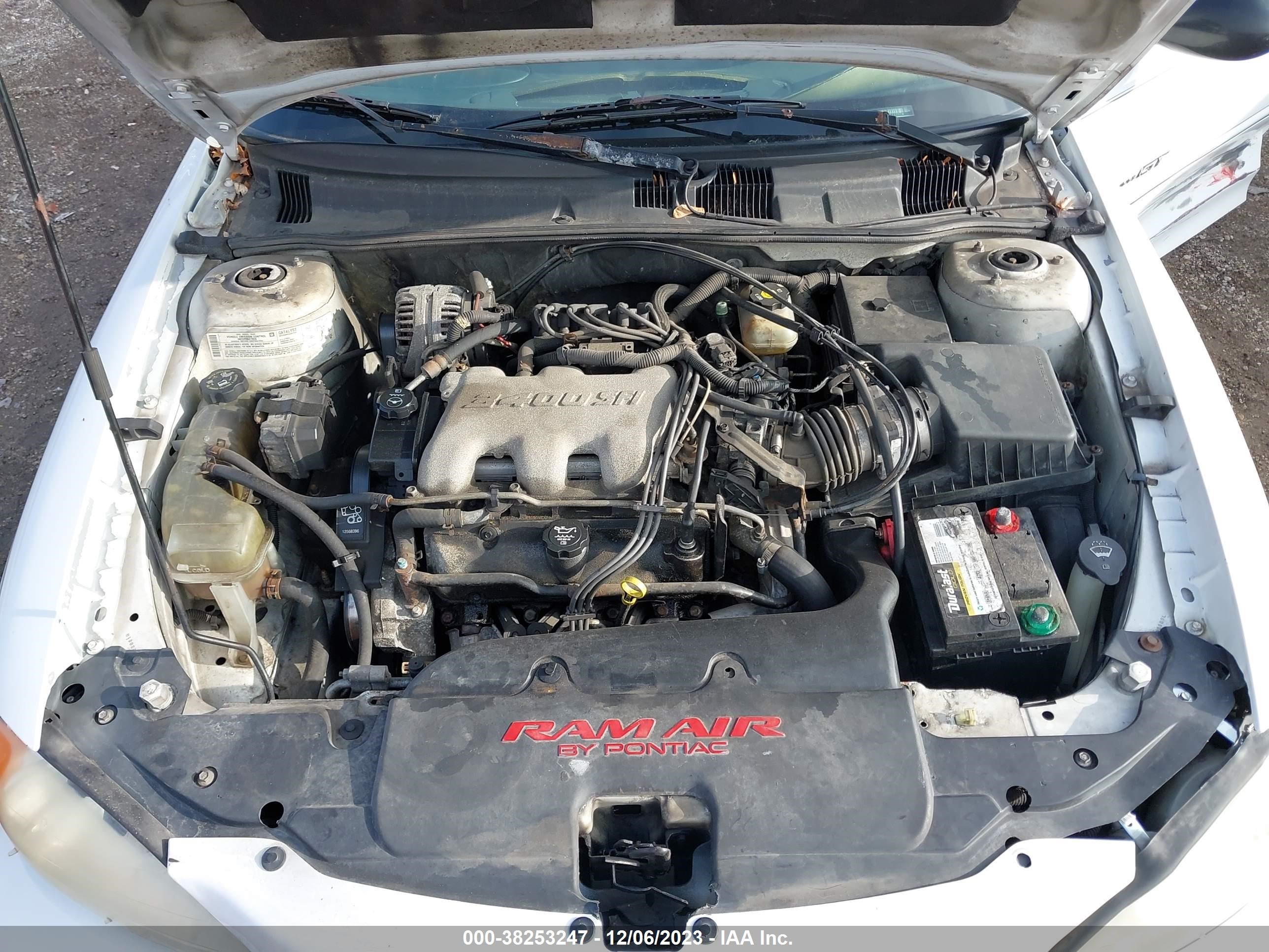 Photo 9 VIN: 1G2NV52EX4C114030 - PONTIAC GRAND AM 