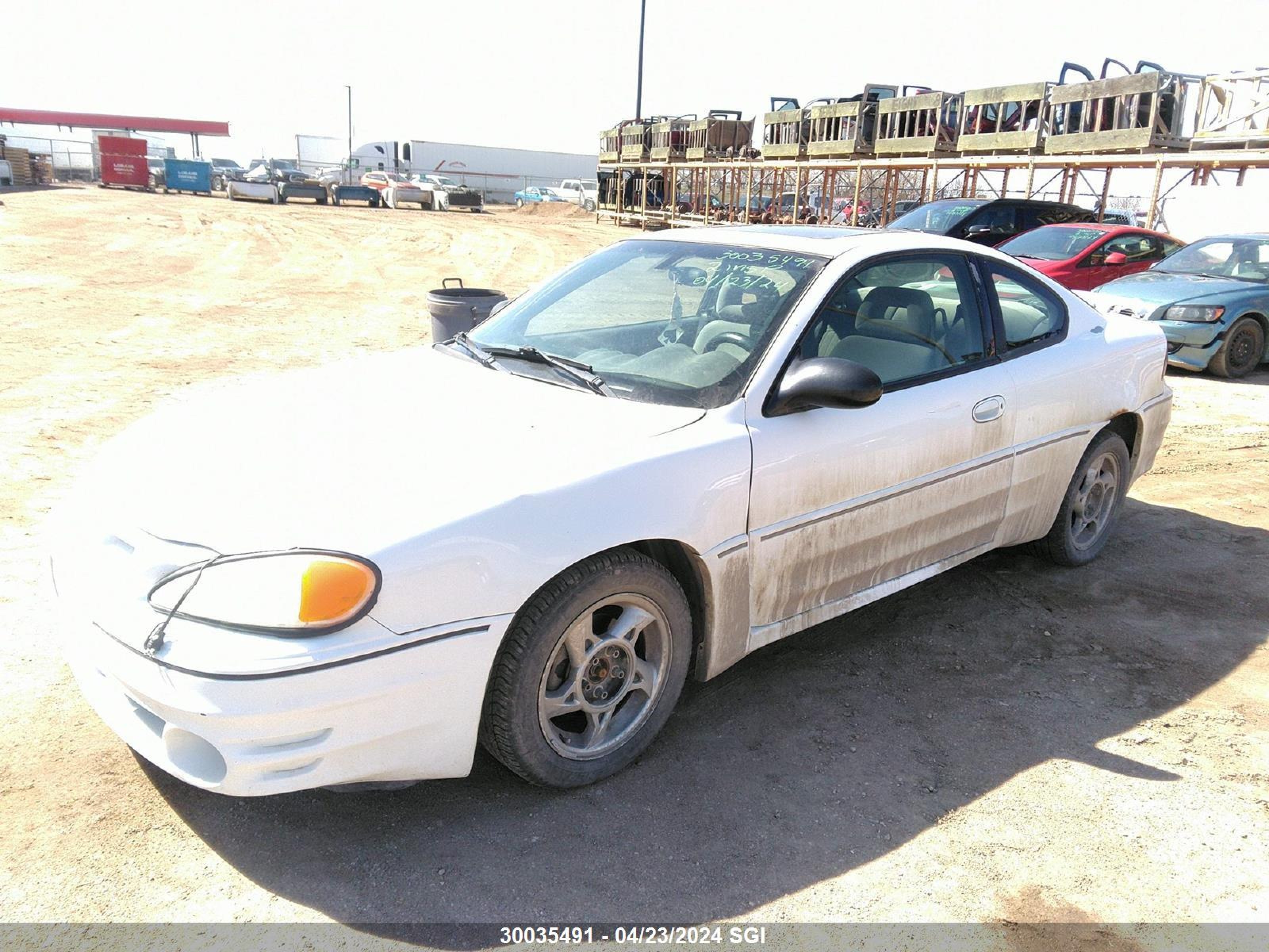 Photo 1 VIN: 1G2NW12E05M170897 - PONTIAC GRAND AM 