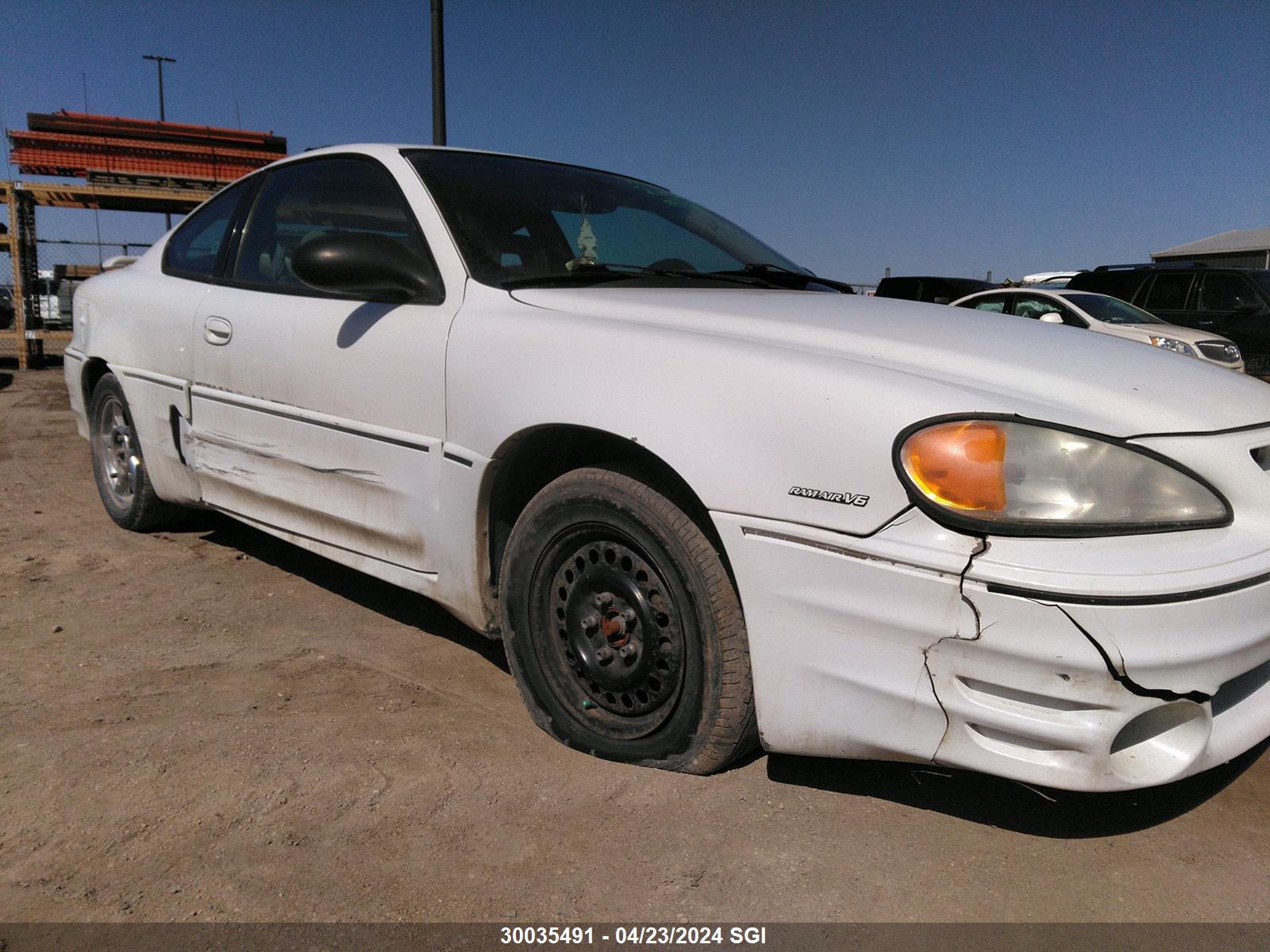 Photo 5 VIN: 1G2NW12E05M170897 - PONTIAC GRAND AM 