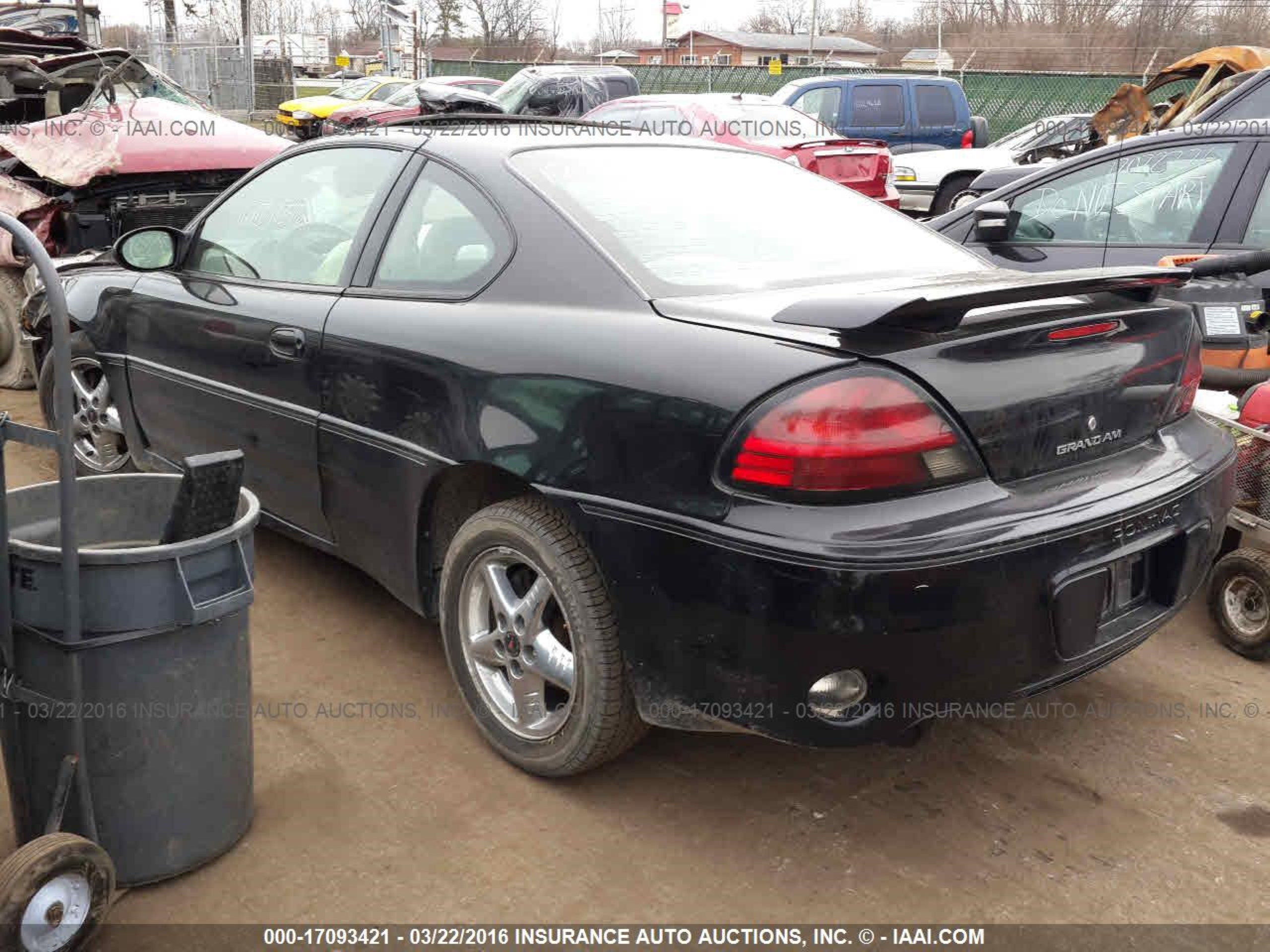 Photo 2 VIN: 1G2NW12E44C130844 - PONTIAC GRAND AM 