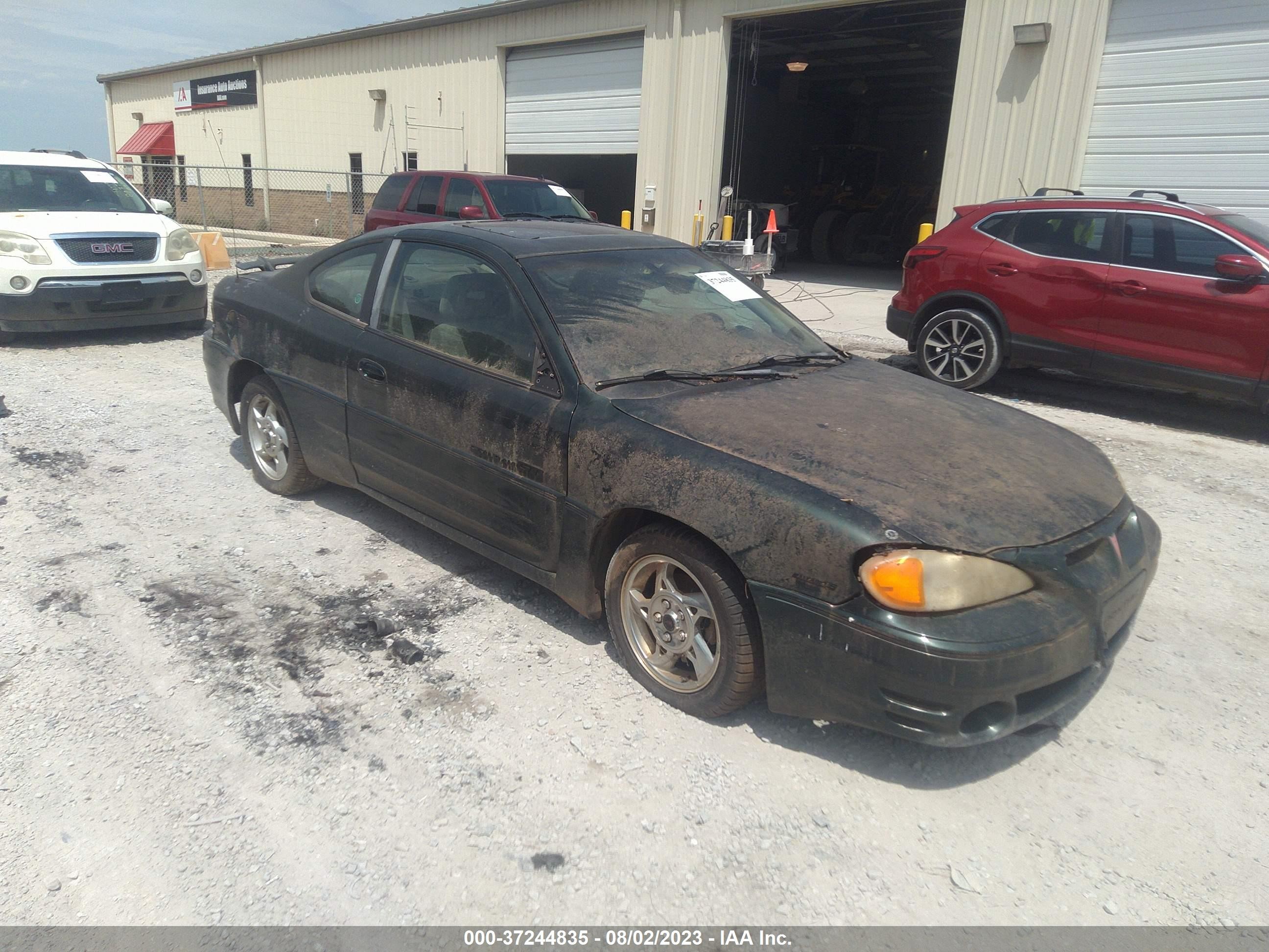 Photo 1 VIN: 1G2NW12E62C152406 - PONTIAC GRAND AM 