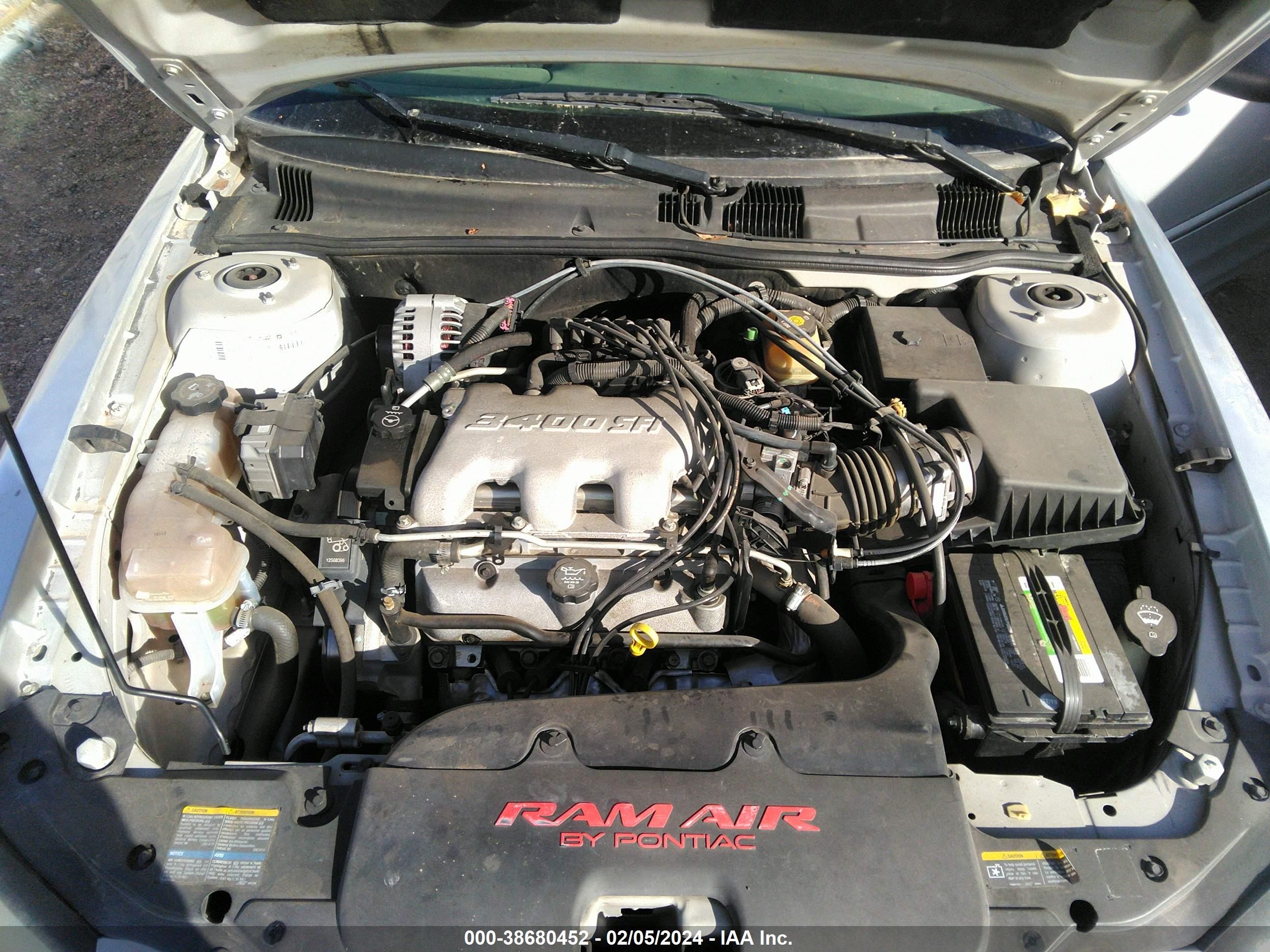 Photo 9 VIN: 1G2NW12E93C157715 - PONTIAC GRAND AM 