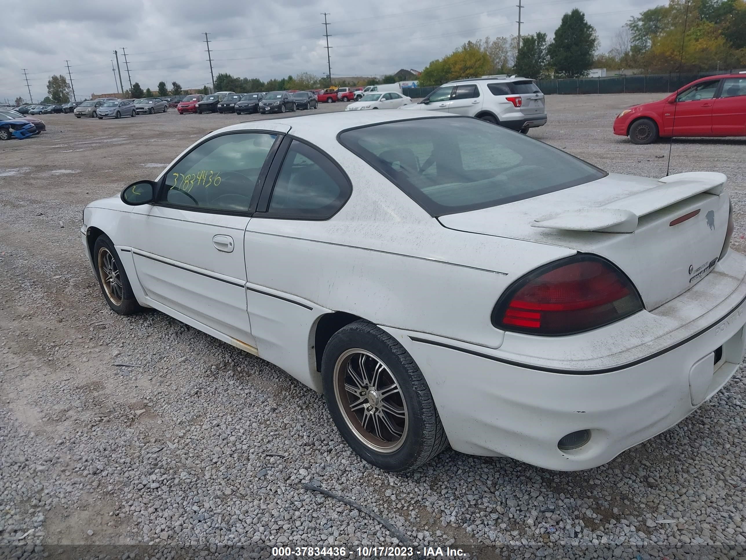 Photo 2 VIN: 1G2NW12EX3C162504 - PONTIAC GRAND AM 