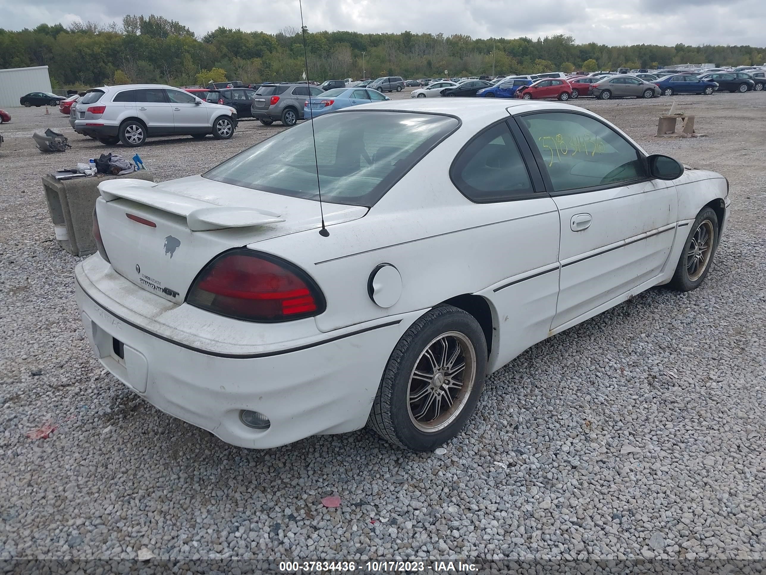 Photo 3 VIN: 1G2NW12EX3C162504 - PONTIAC GRAND AM 