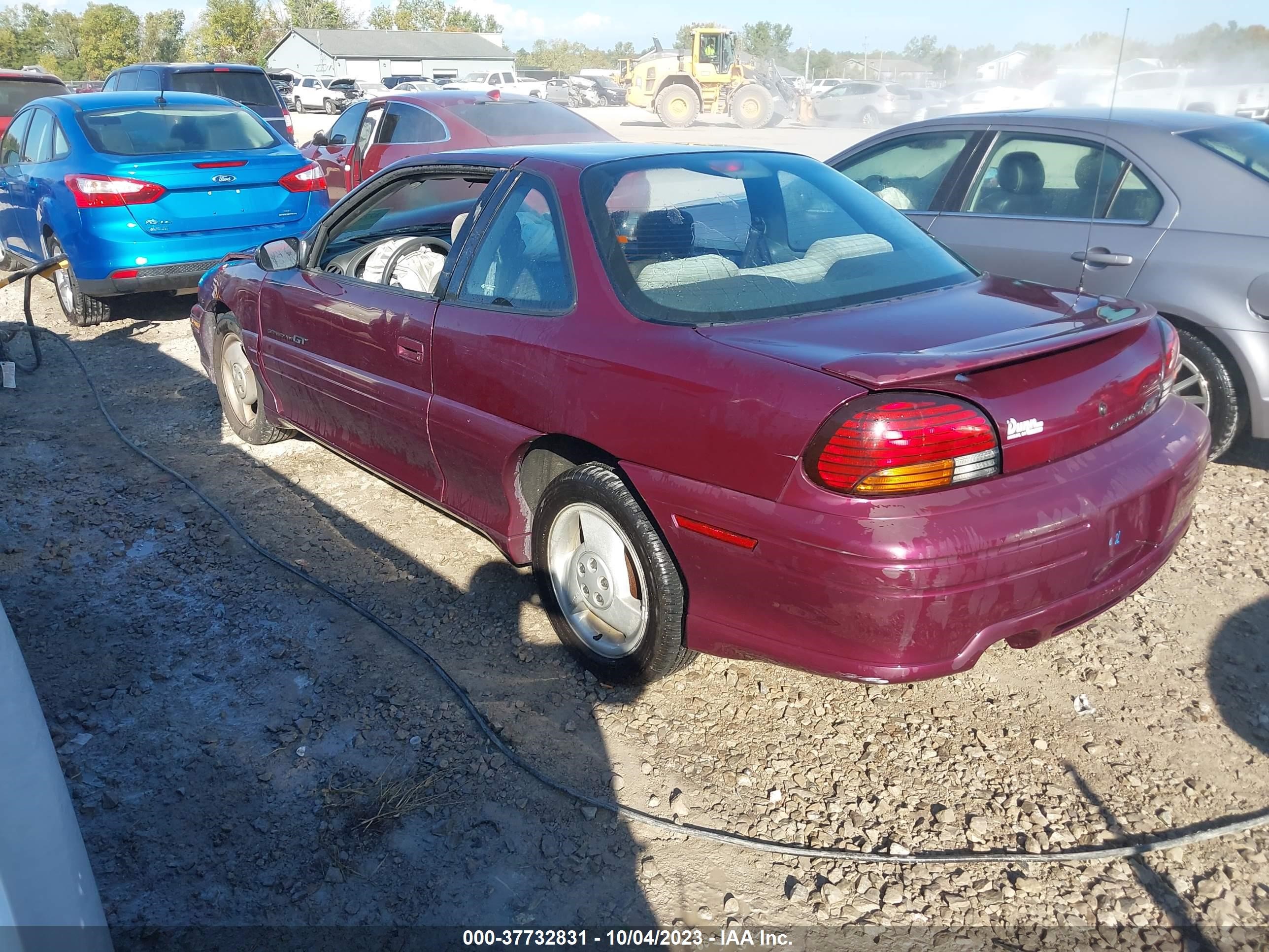 Photo 2 VIN: 1G2NW12M4TC845192 - PONTIAC GRAND AM 