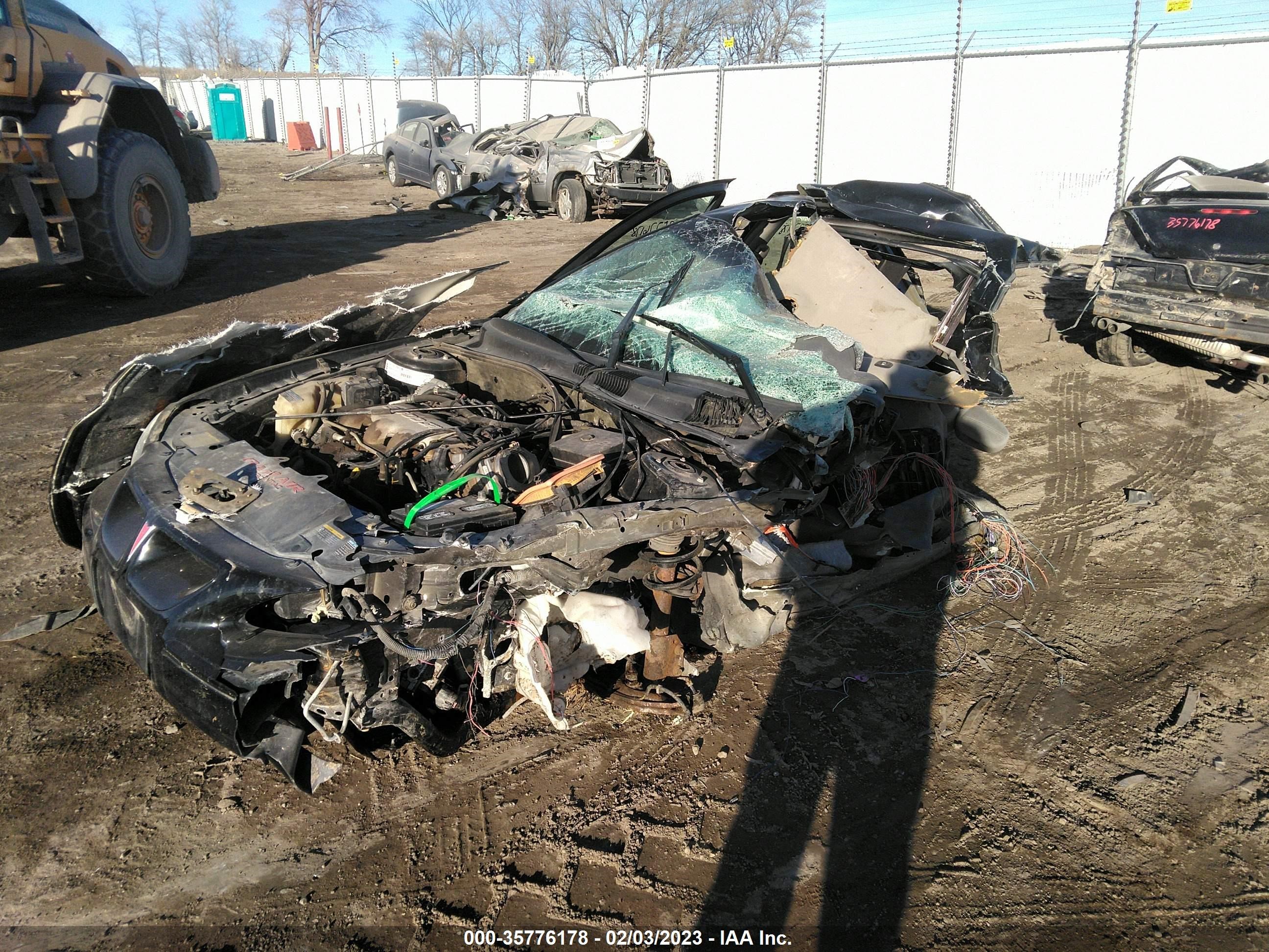 Photo 1 VIN: 1G2NW52E03C117644 - PONTIAC GRAND AM 