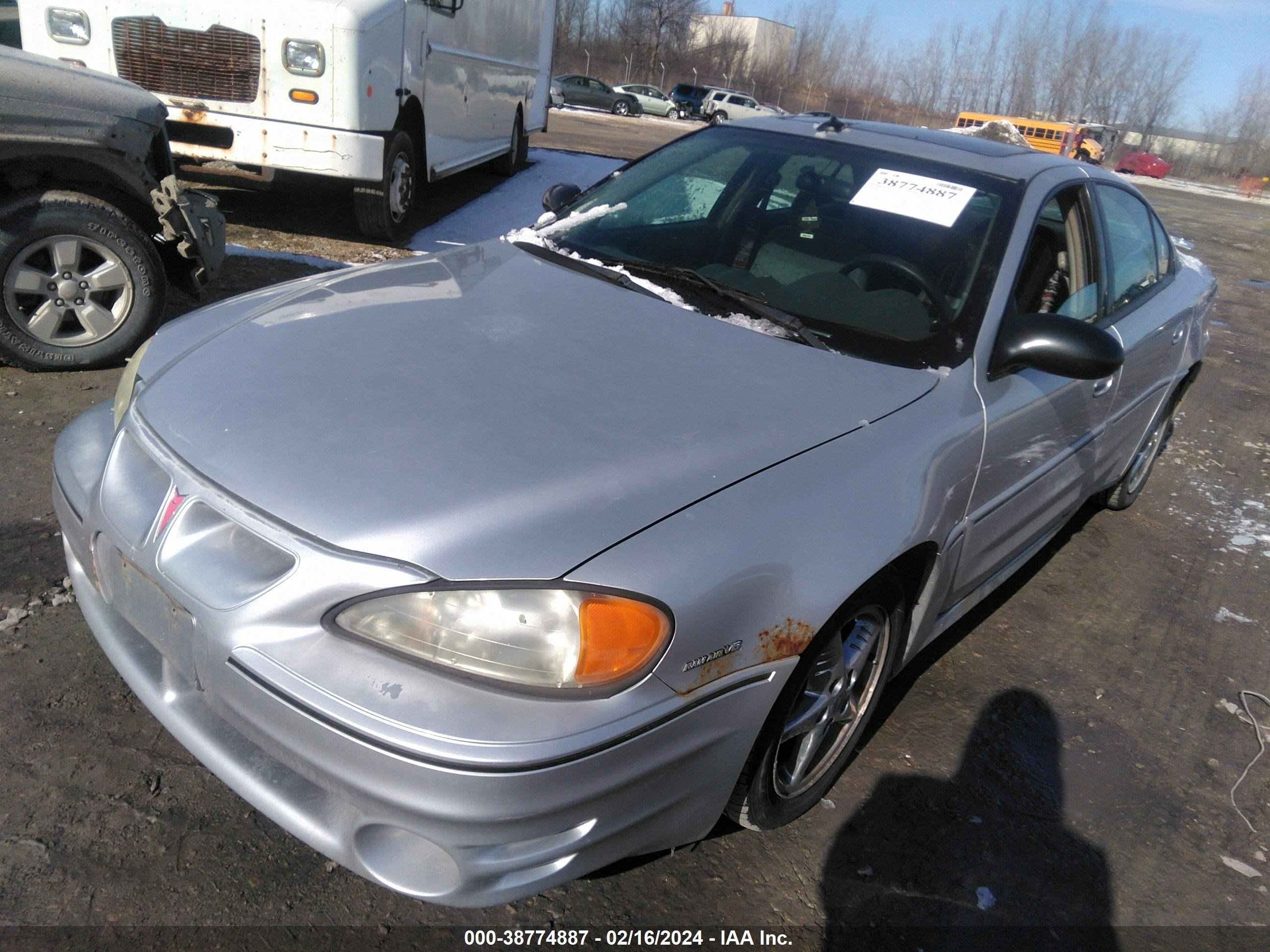 Photo 1 VIN: 1G2NW52E04M648855 - PONTIAC GRAND AM 