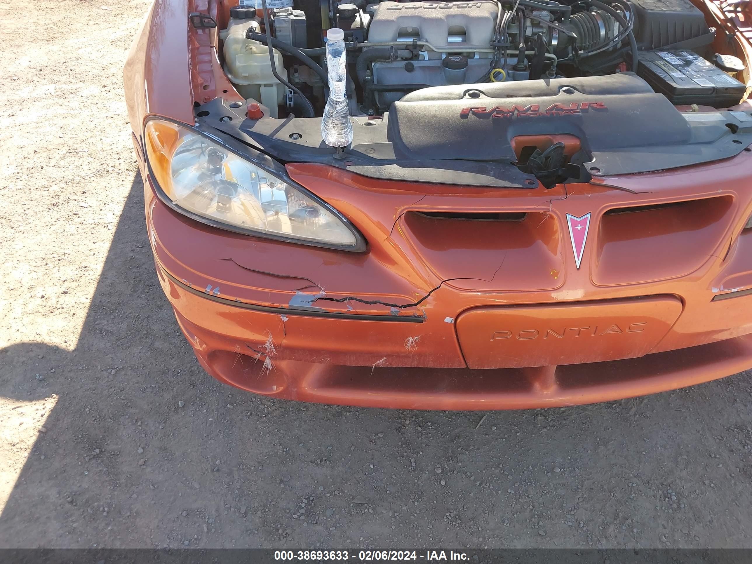 Photo 5 VIN: 1G2NW52E33C308765 - PONTIAC GRAND AM 