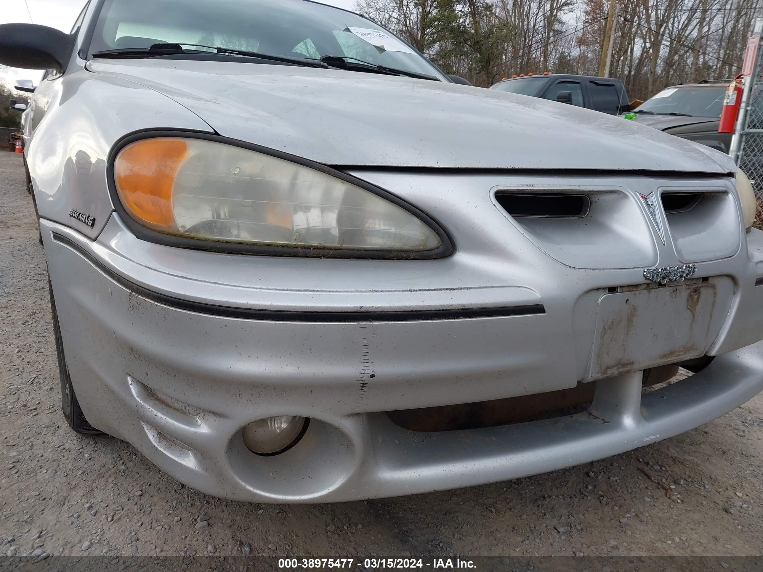 Photo 12 VIN: 1G2NW52E44M635929 - PONTIAC GRAND AM 