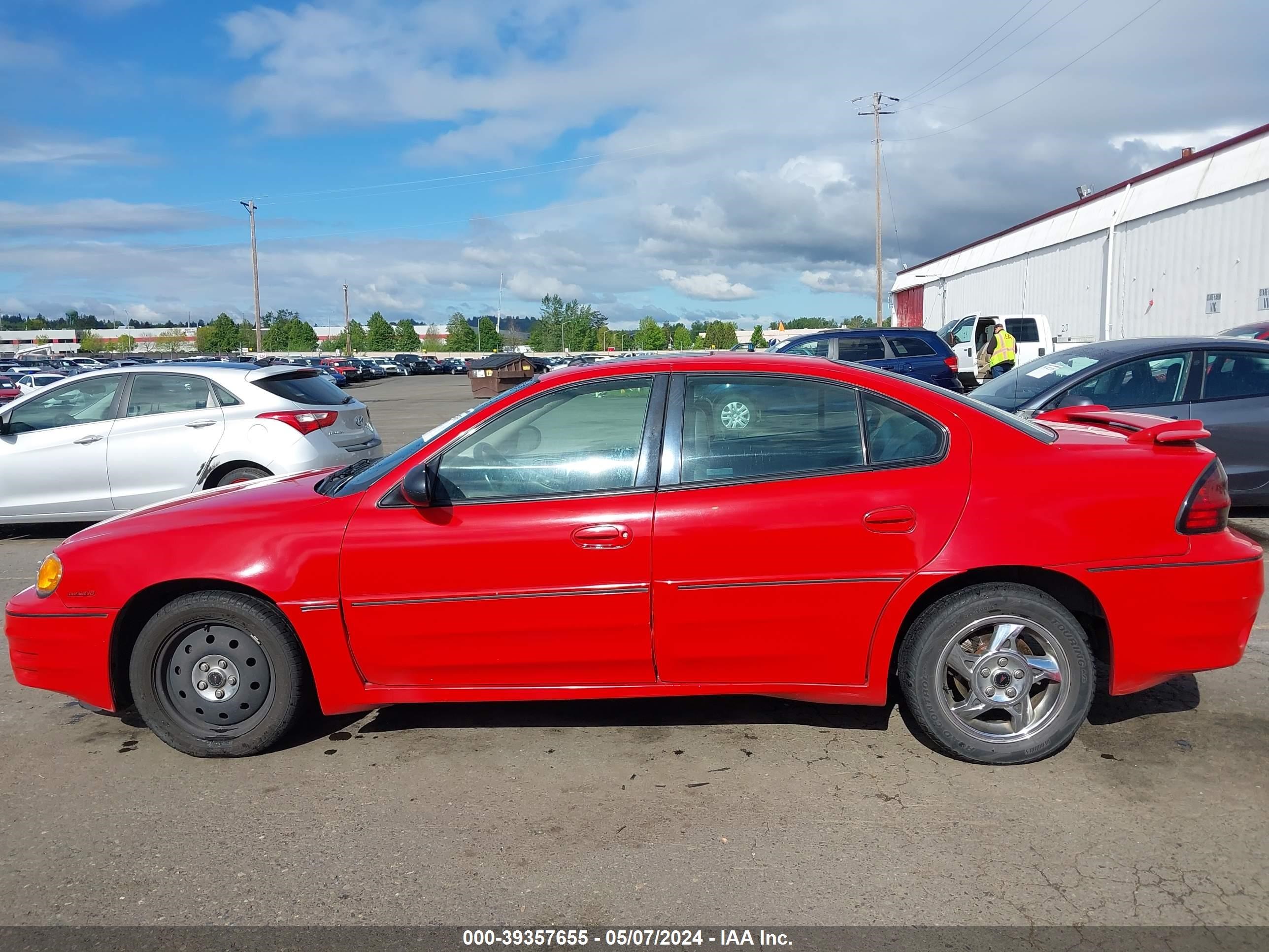 Photo 13 VIN: 1G2NW52E44M670275 - PONTIAC GRAND AM 