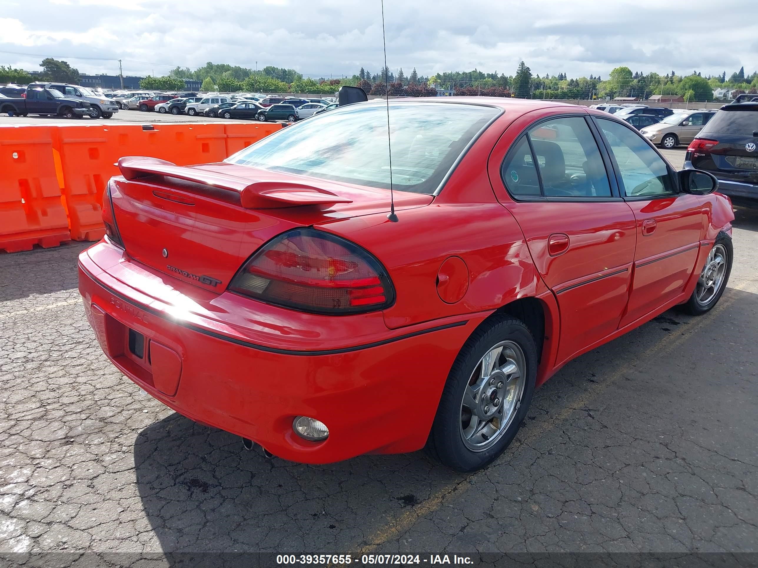 Photo 3 VIN: 1G2NW52E44M670275 - PONTIAC GRAND AM 