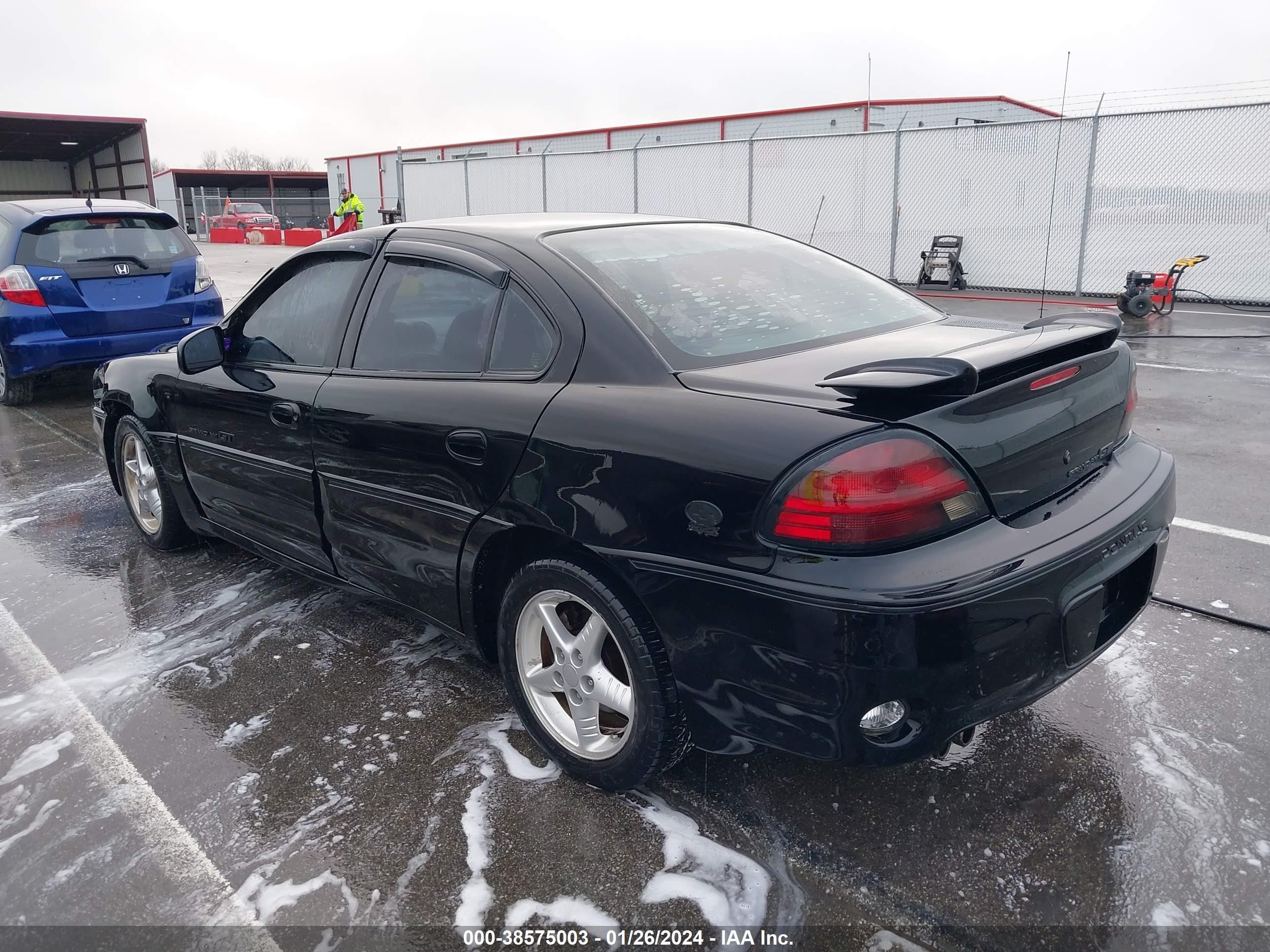 Photo 2 VIN: 1G2NW52E4YM761035 - PONTIAC GRAND AM 