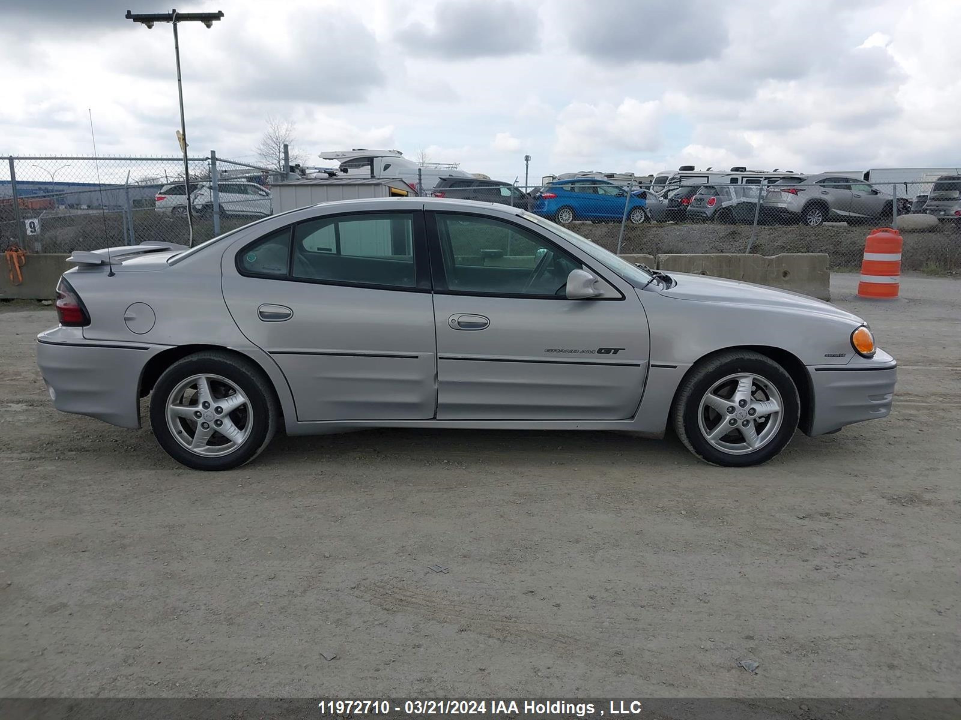 Photo 12 VIN: 1G2NW52E5YC558256 - PONTIAC GRAND AM 