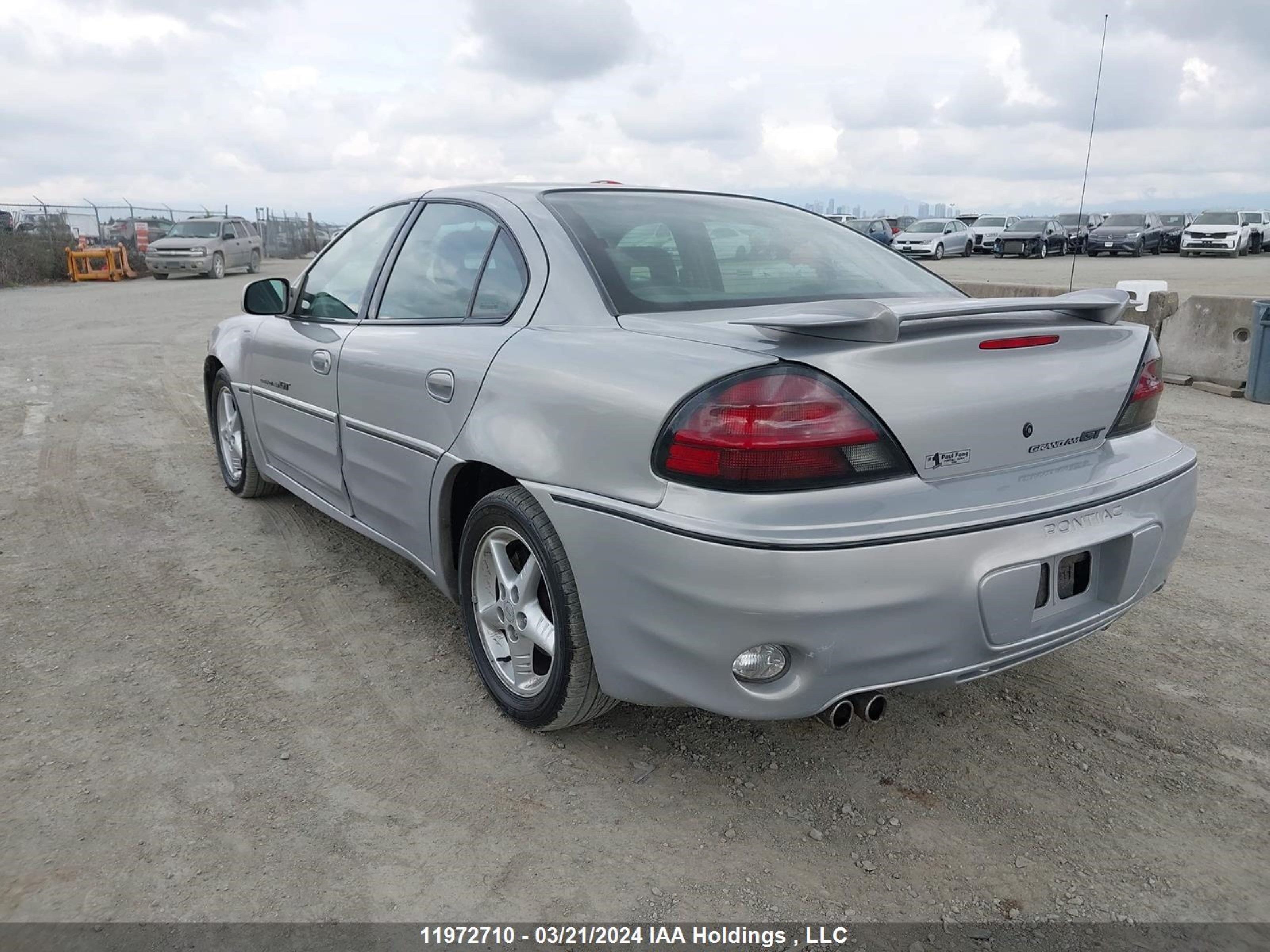 Photo 2 VIN: 1G2NW52E5YC558256 - PONTIAC GRAND AM 