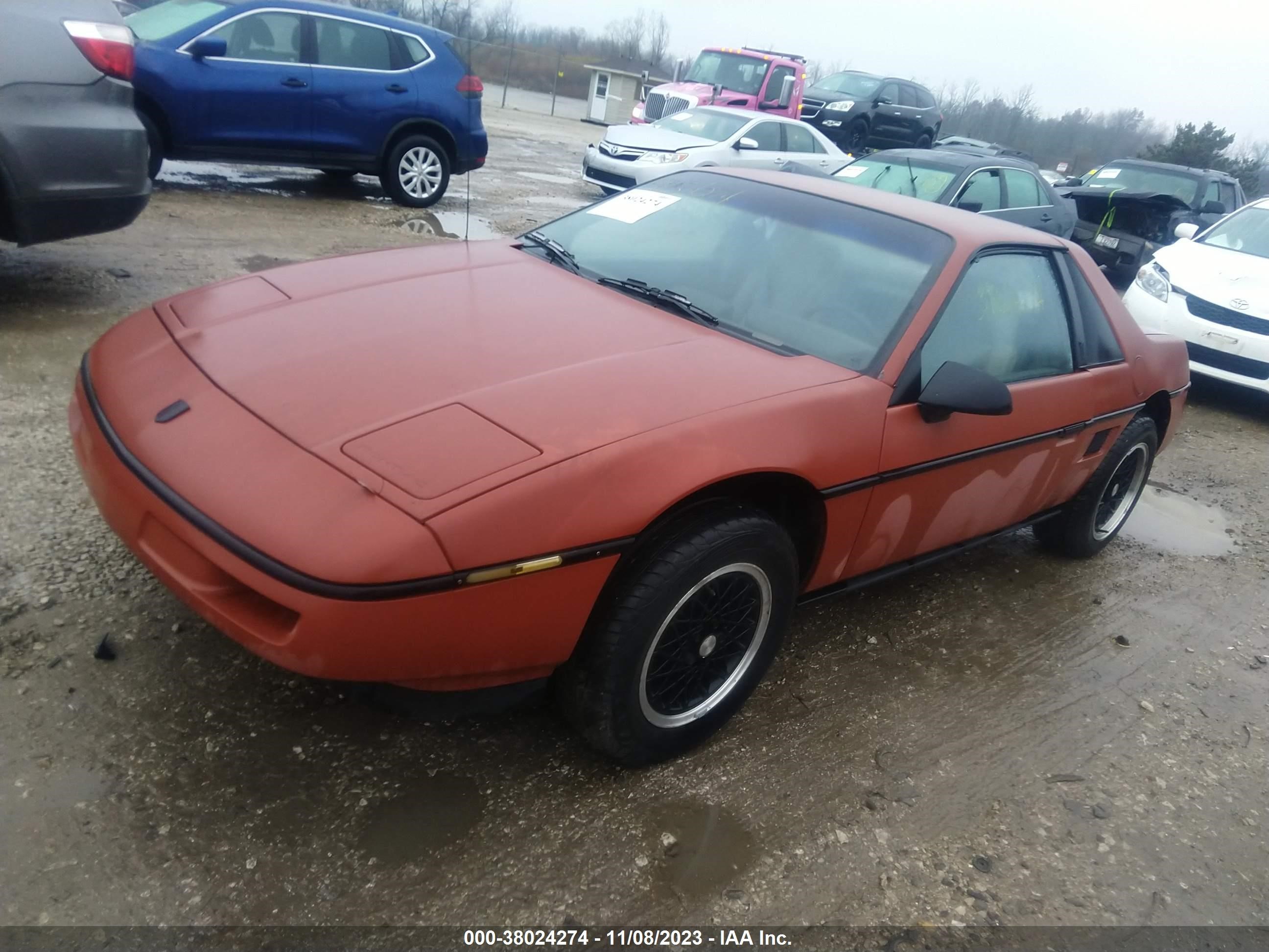 Photo 1 VIN: 1G2PE119XJP204157 - PONTIAC FIERO 