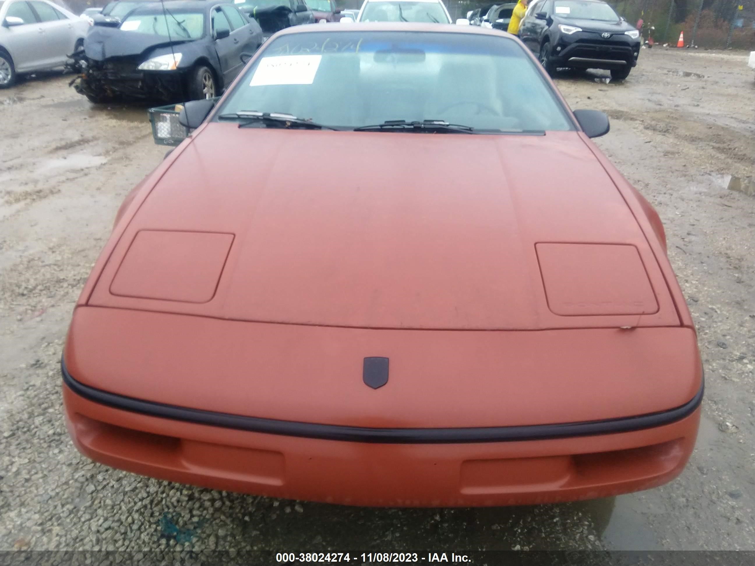 Photo 5 VIN: 1G2PE119XJP204157 - PONTIAC FIERO 