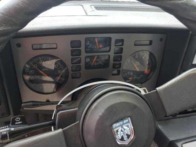 Photo 8 VIN: 1G2PG3796FP269589 - PONTIAC FIERO GT 