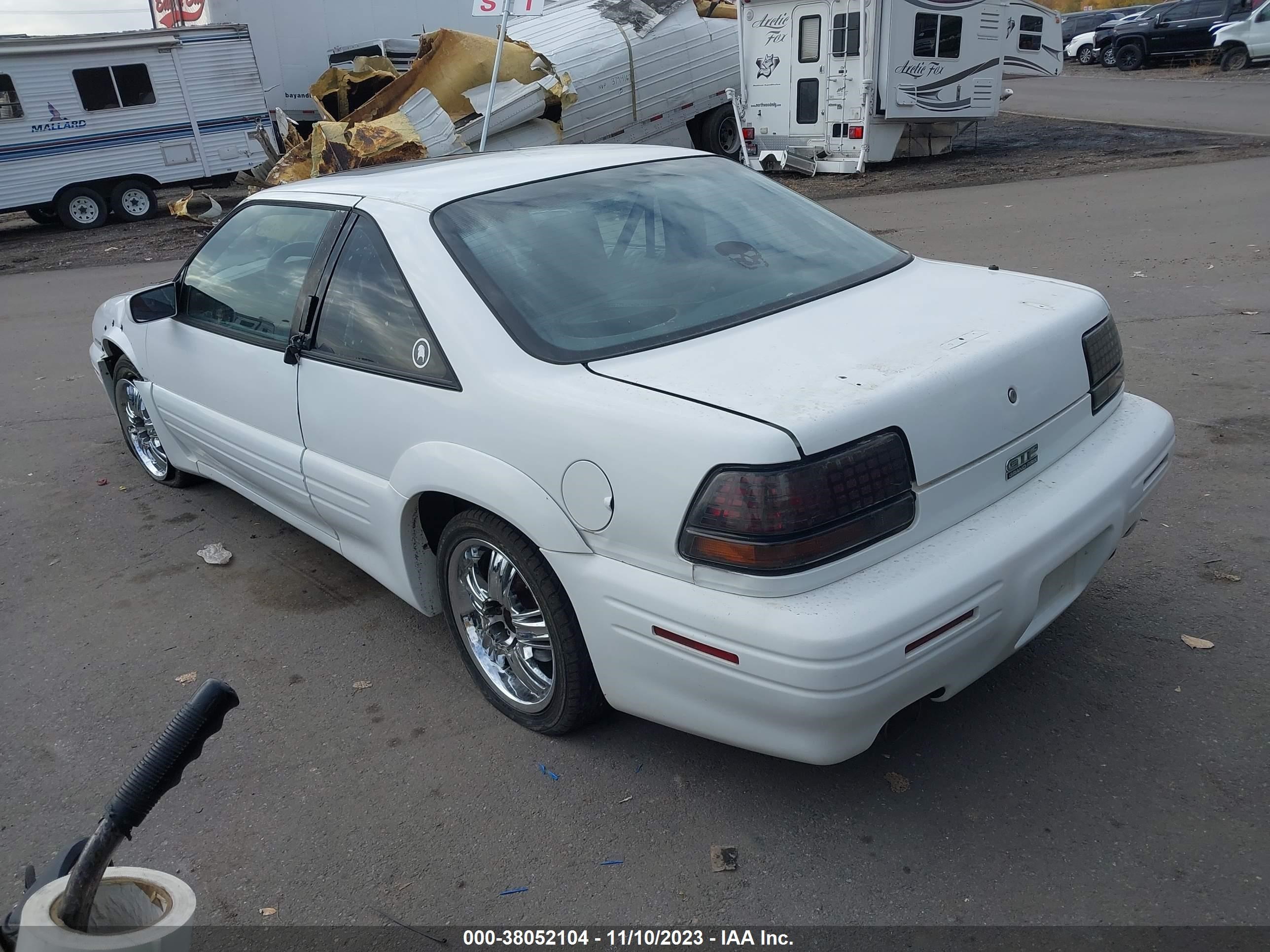 Photo 2 VIN: 1G2WJ12X0RF290262 - PONTIAC GRAND PRIX 