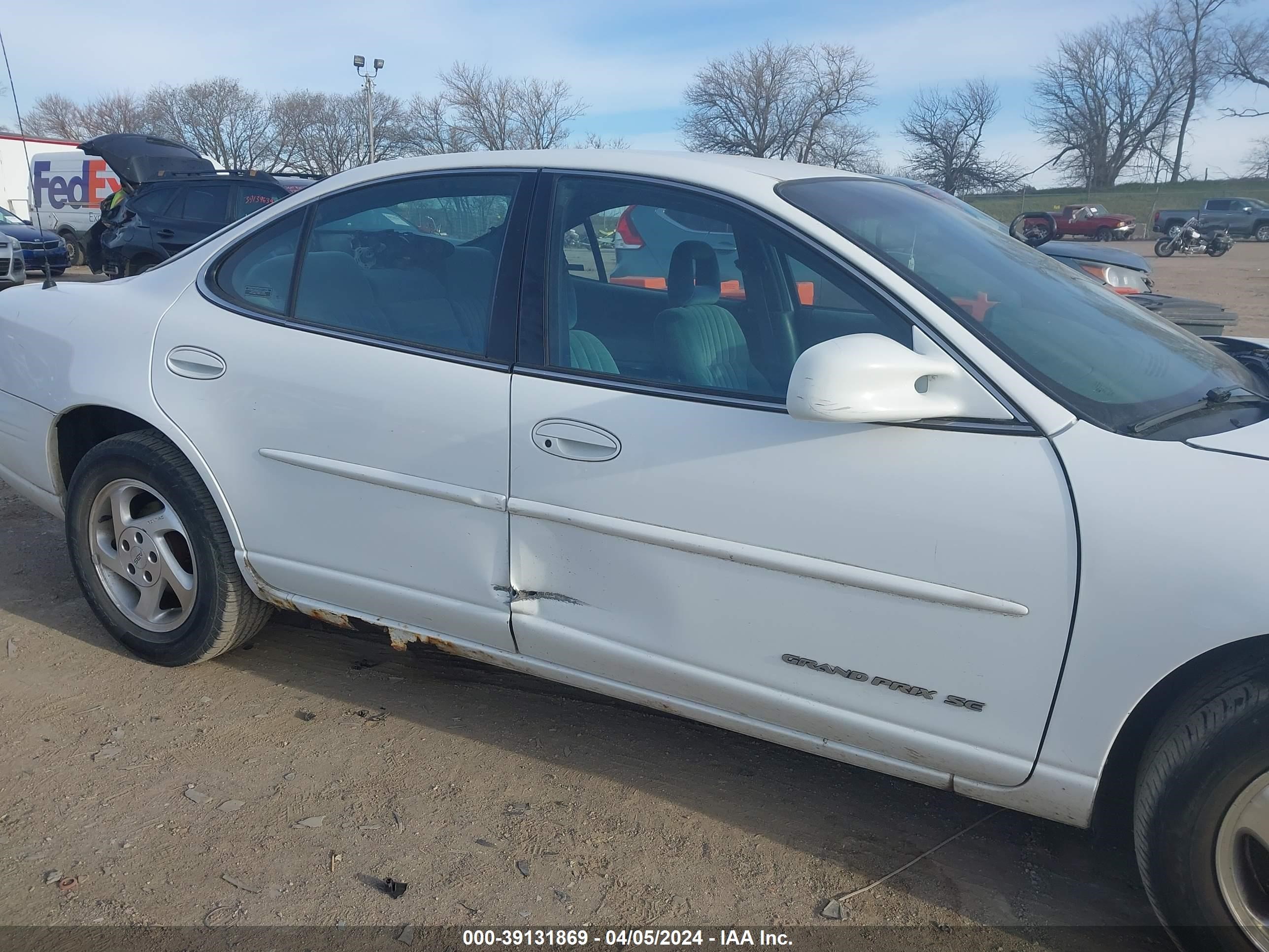 Photo 11 VIN: 1G2WJ52K0VF333181 - PONTIAC GRAND PRIX 