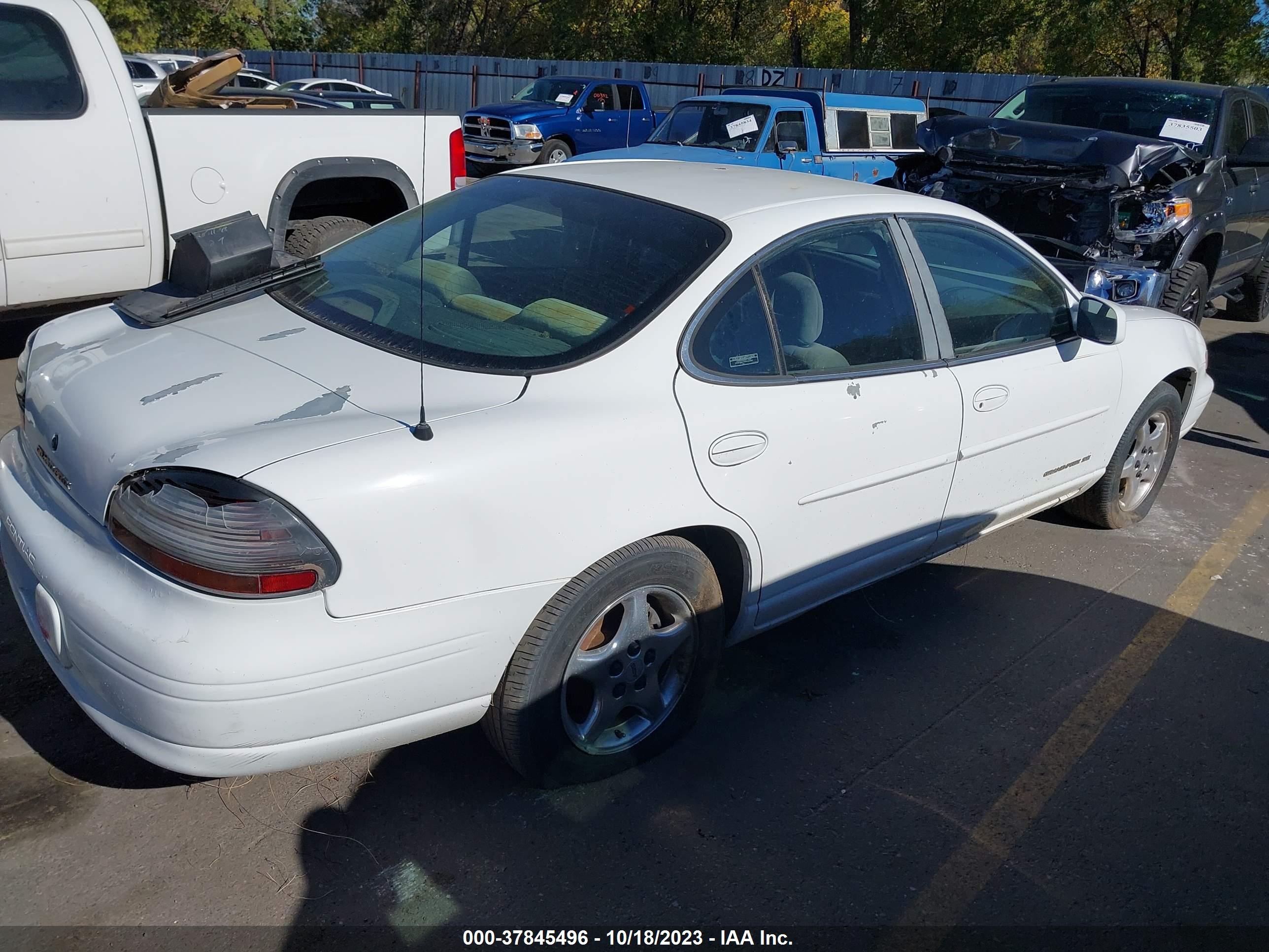 Photo 3 VIN: 1G2WJ52K8XF259589 - PONTIAC GRAND PRIX 