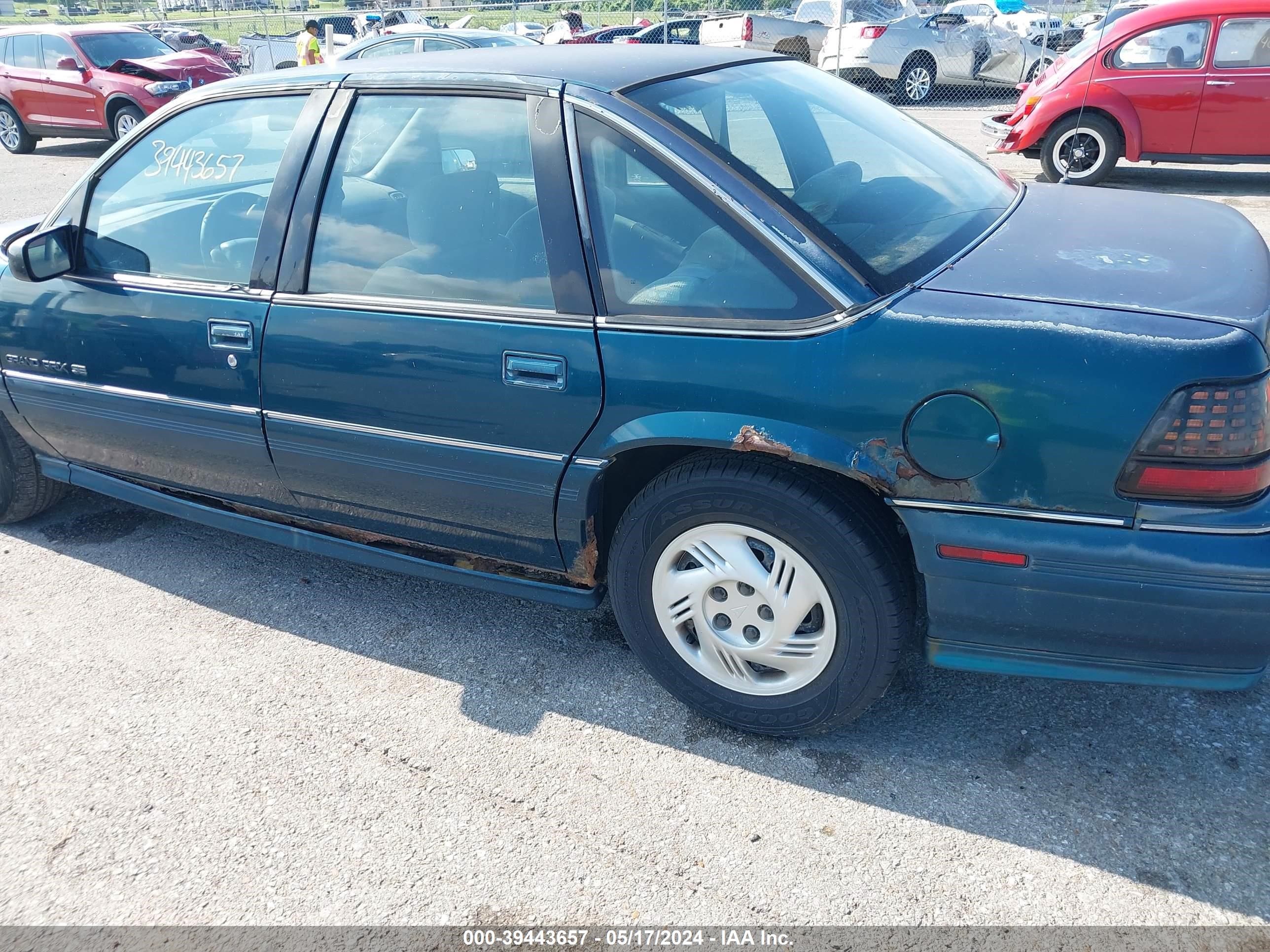 Photo 5 VIN: 1G2WJ52M6RF240964 - PONTIAC GRAND PRIX 