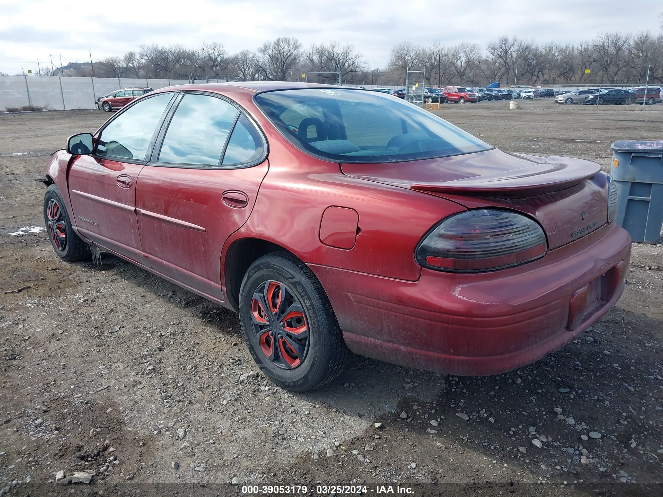 Photo 2 VIN: 1G2WK52J01F227005 - PONTIAC GRAND PRIX 