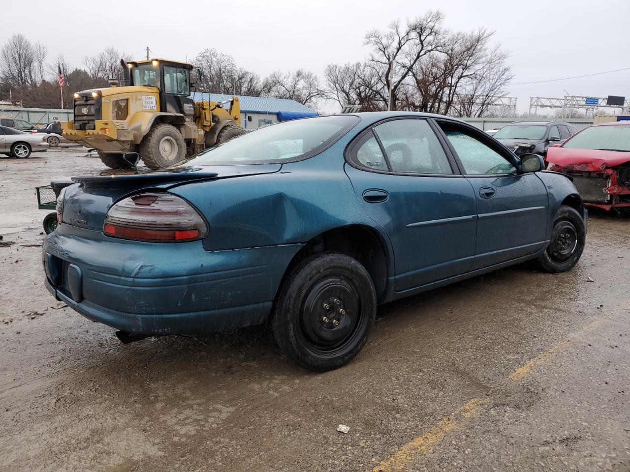 Photo 2 VIN: 1G2WK52J42F229874 - PONTIAC GRAND PRIX 