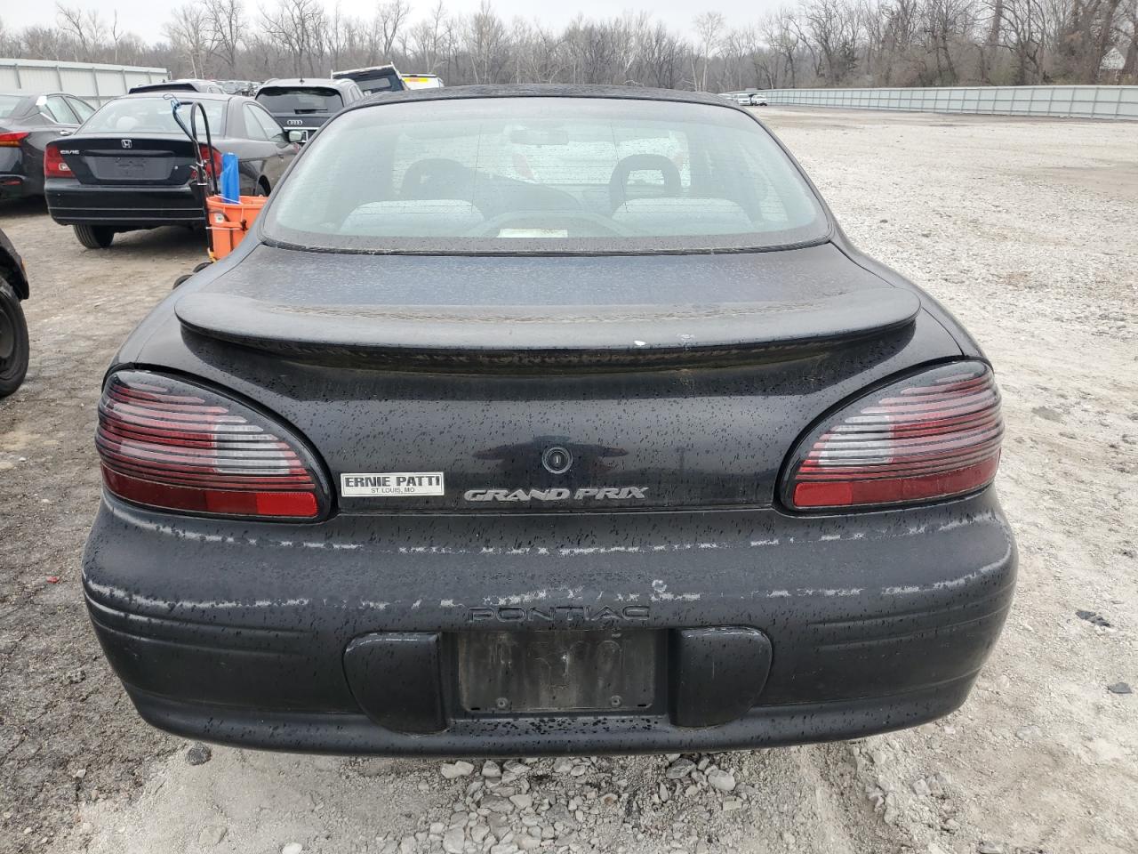 Photo 5 VIN: 1G2WK52J52F125944 - PONTIAC GRAND PRIX 