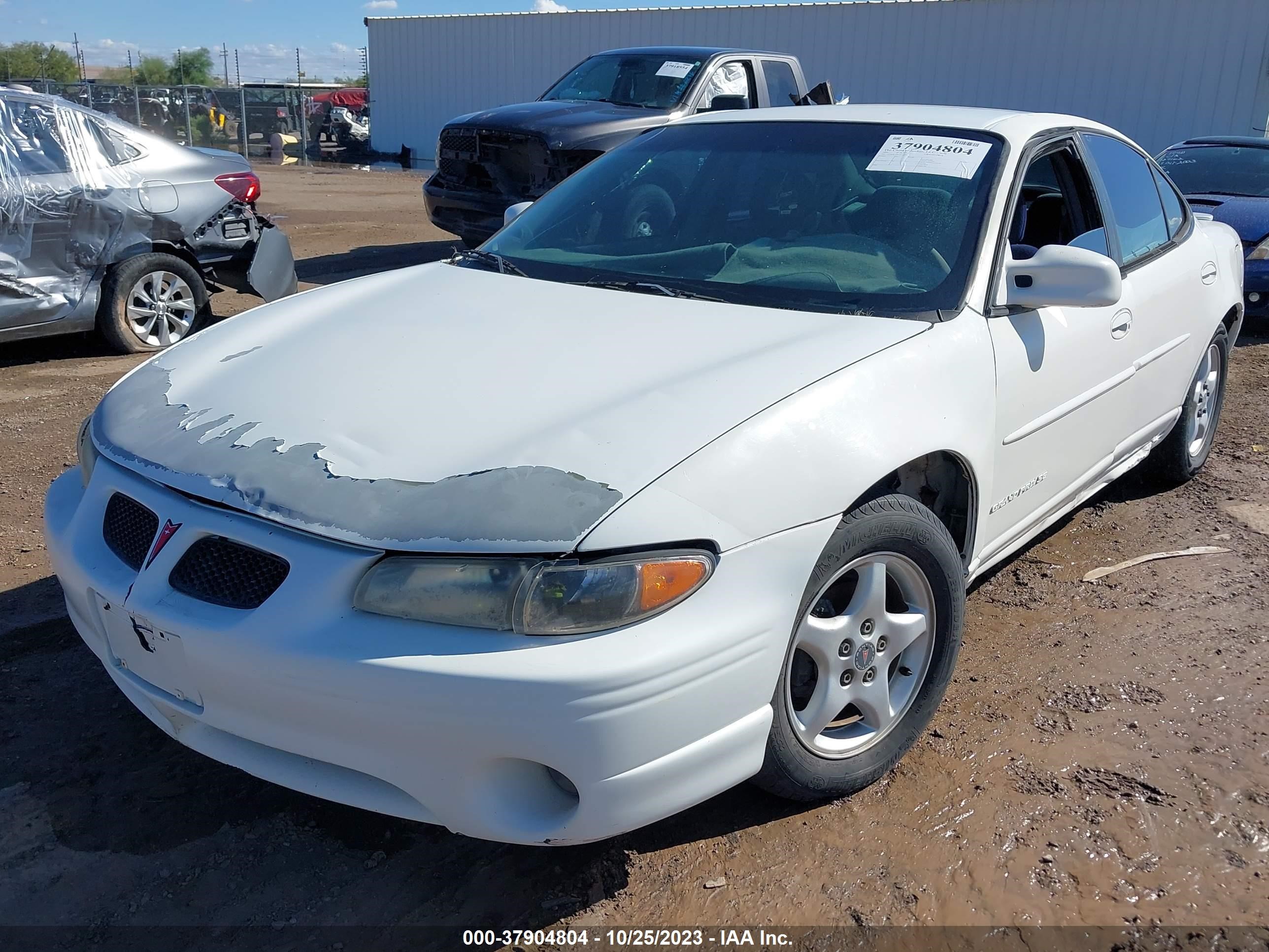 Photo 1 VIN: 1G2WK52J71F118900 - PONTIAC GRAND PRIX 