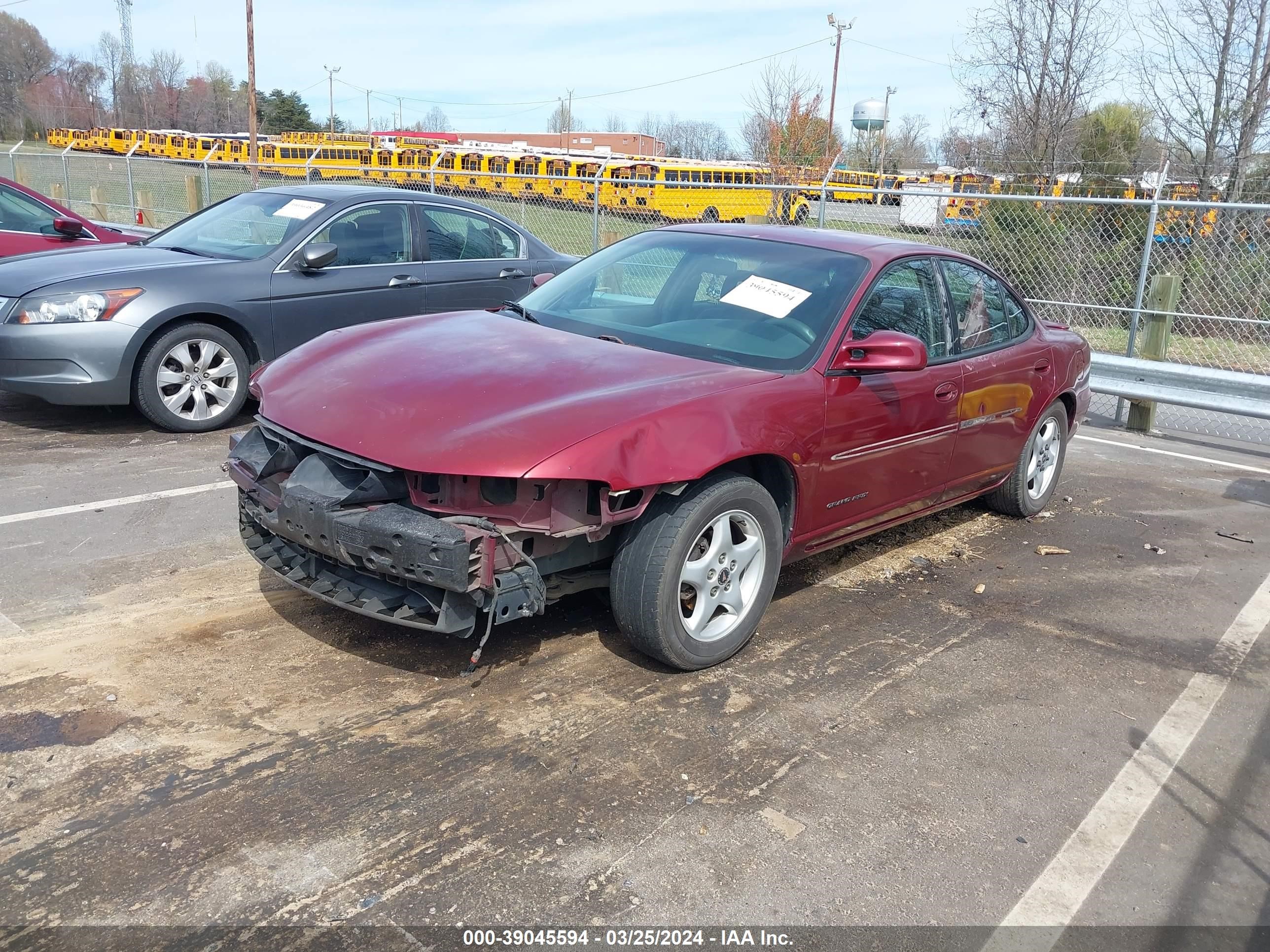 Photo 1 VIN: 1G2WK52J71F151332 - PONTIAC GRAND PRIX 