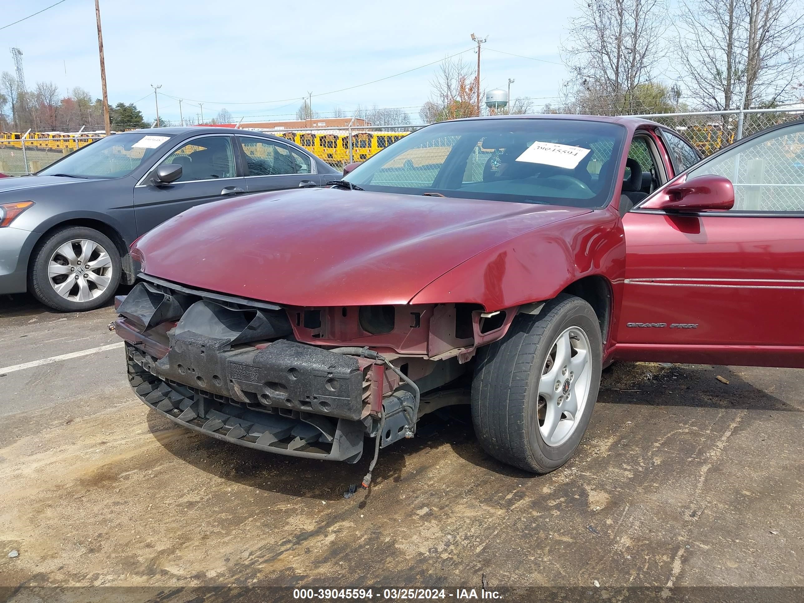 Photo 11 VIN: 1G2WK52J71F151332 - PONTIAC GRAND PRIX 