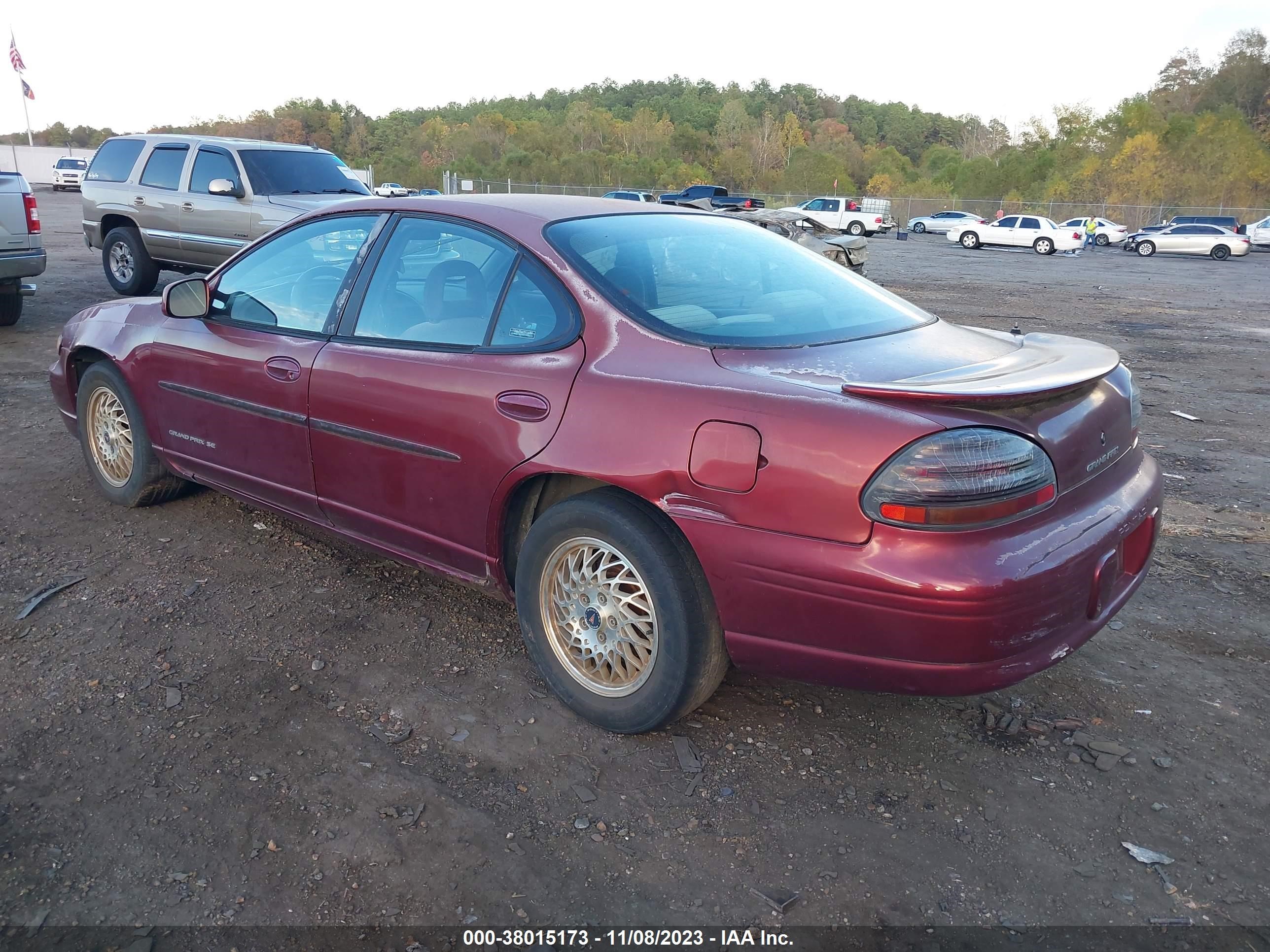 Photo 2 VIN: 1G2WK52J7YF315270 - PONTIAC GRAND PRIX 