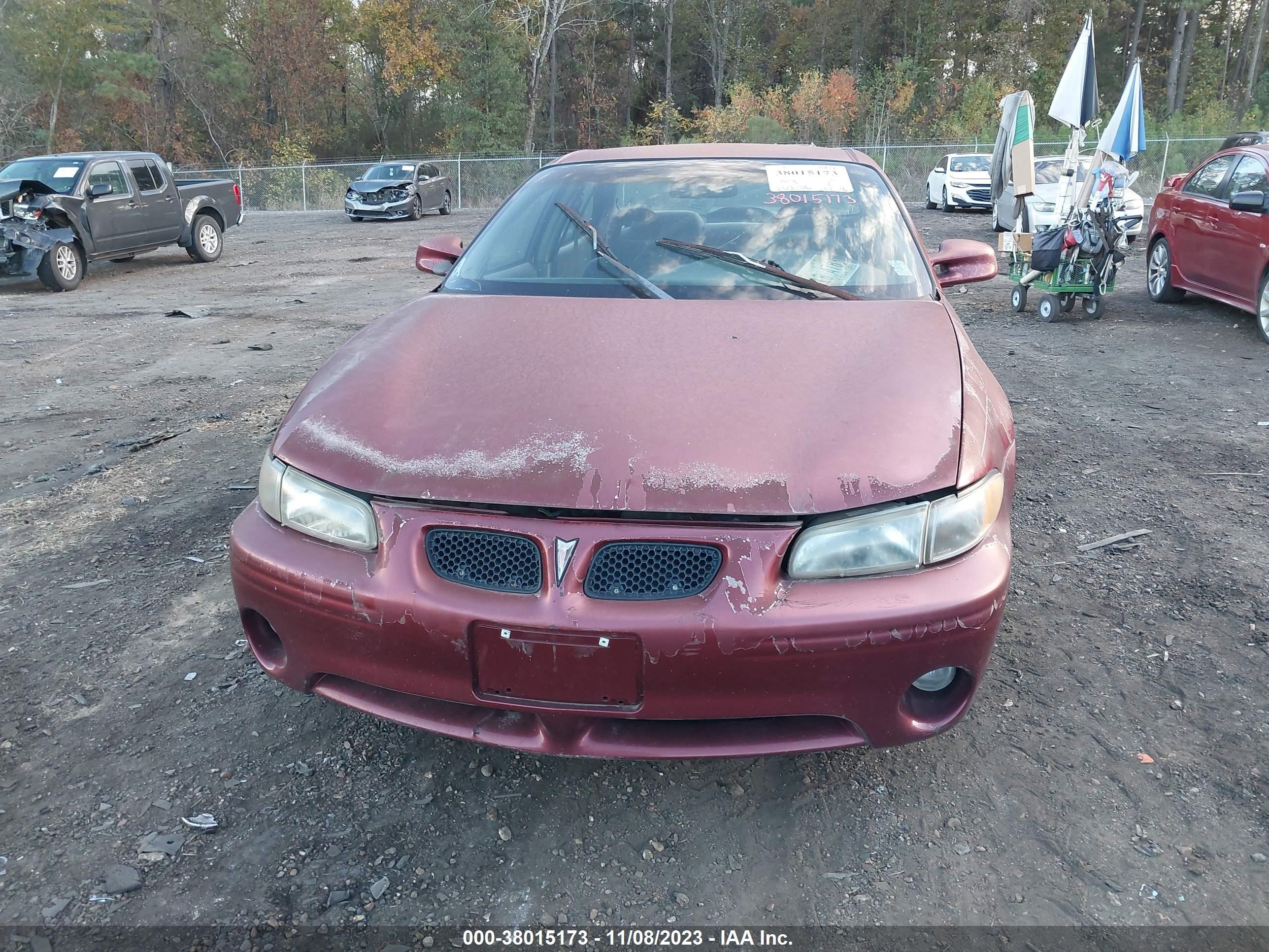 Photo 5 VIN: 1G2WK52J7YF315270 - PONTIAC GRAND PRIX 