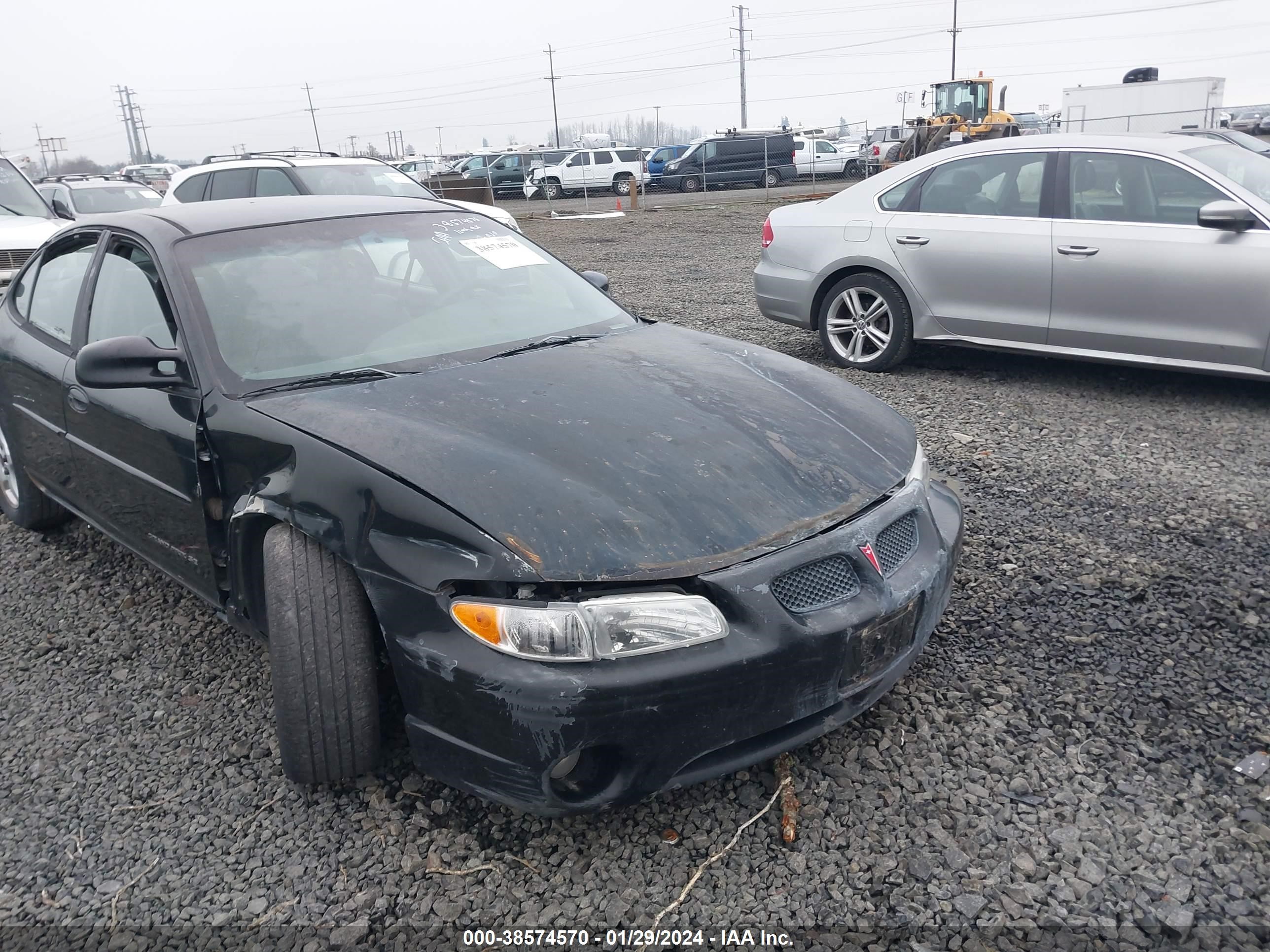 Photo 6 VIN: 1G2WK52J82F201642 - PONTIAC GRAND PRIX 