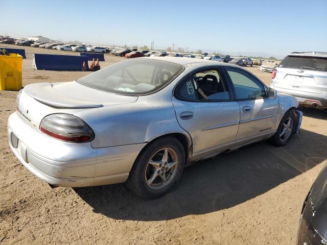 Photo 2 VIN: 1G2WK52J92F211452 - PONTIAC GRAND PRIX 