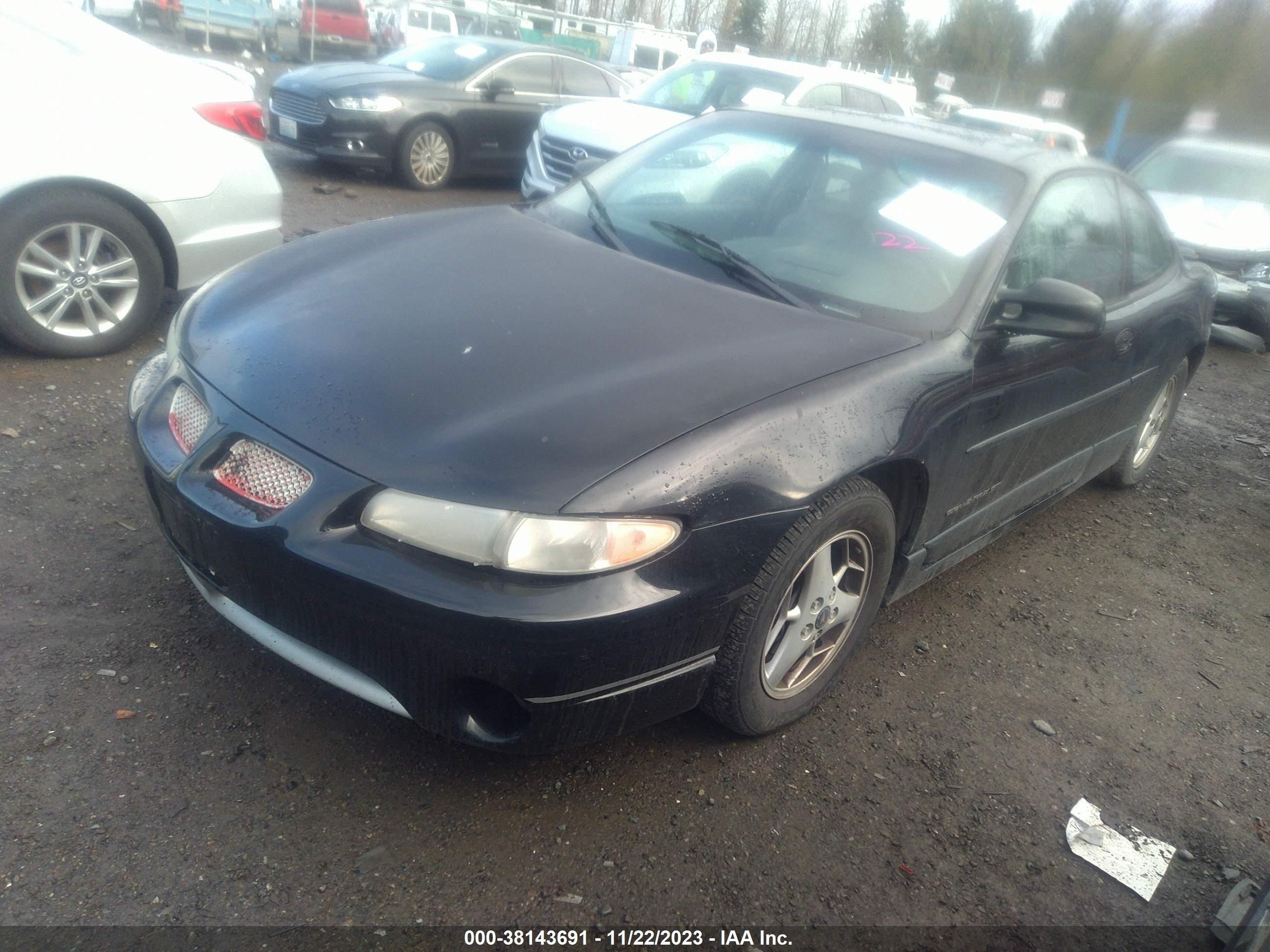 Photo 1 VIN: 1G2WP12K02F219037 - PONTIAC GRAND PRIX 