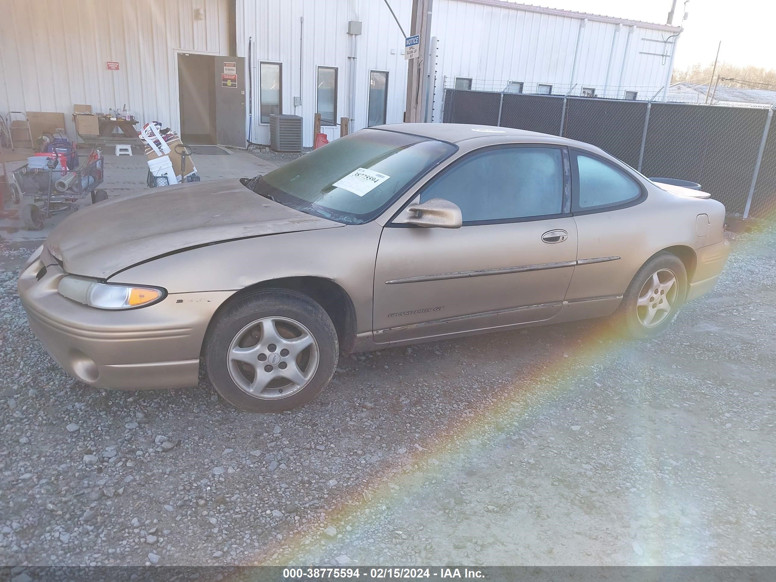 Photo 1 VIN: 1G2WP12K5WF238463 - PONTIAC GRAND PRIX 