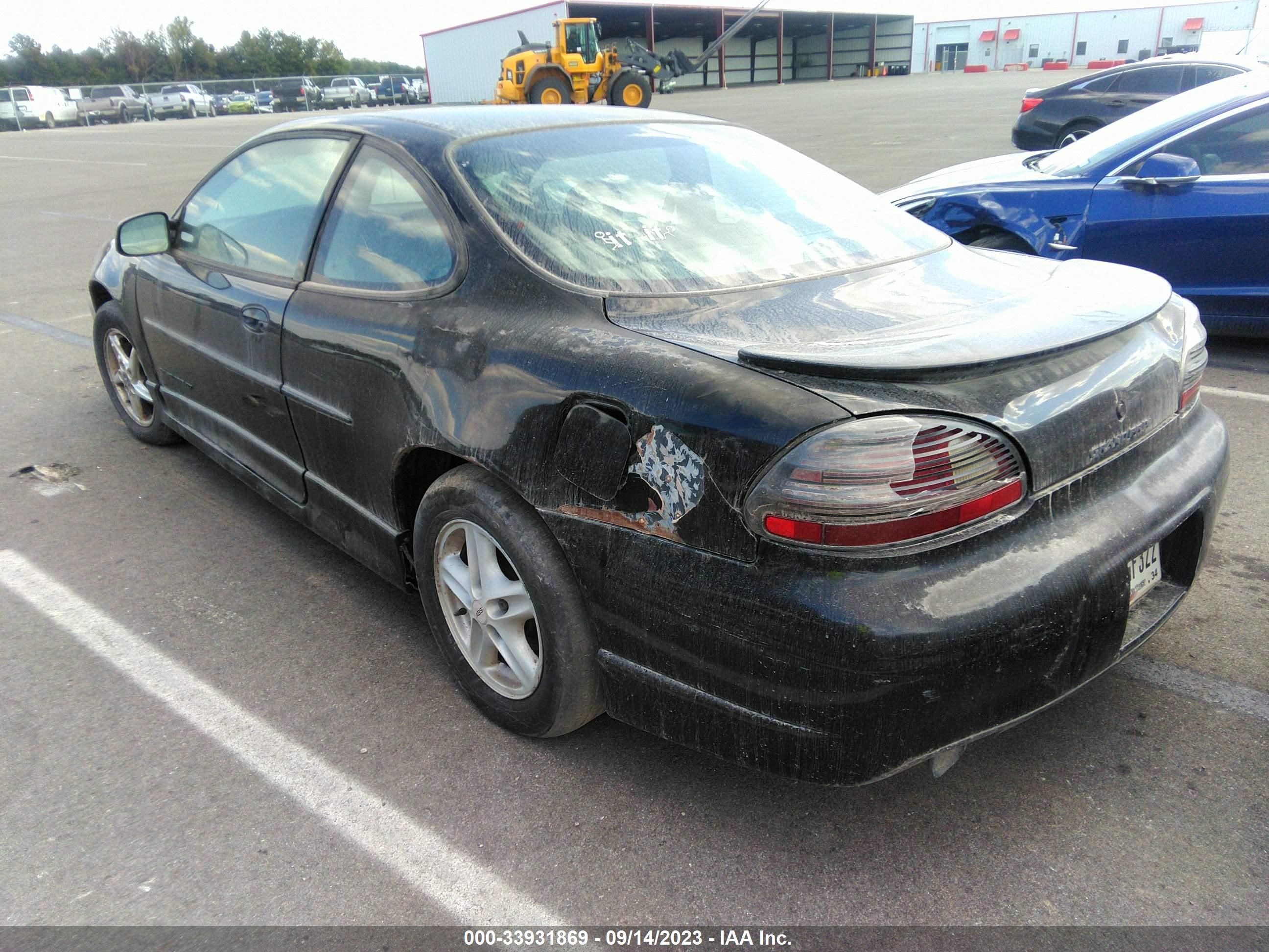 Photo 2 VIN: 1G2WP12K6XF302799 - PONTIAC GRAND PRIX 