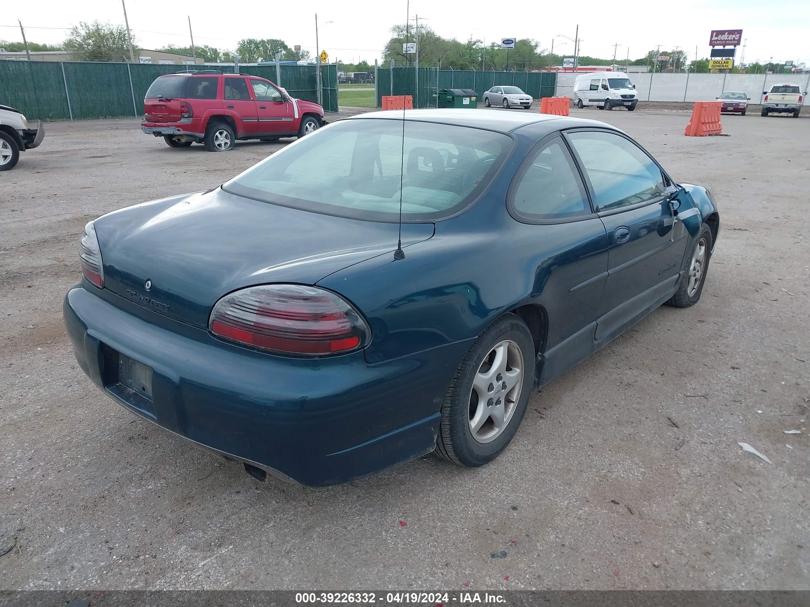 Photo 3 VIN: 1G2WP12K7VF289333 - PONTIAC GRAND PRIX 