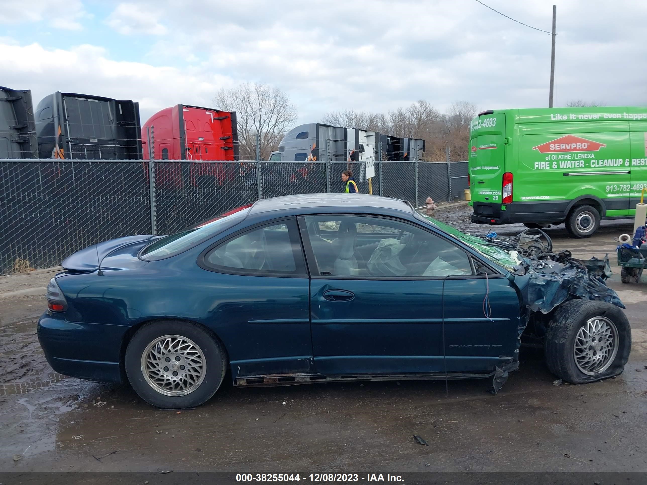 Photo 13 VIN: 1G2WP12K7VF323786 - PONTIAC GRAND PRIX 