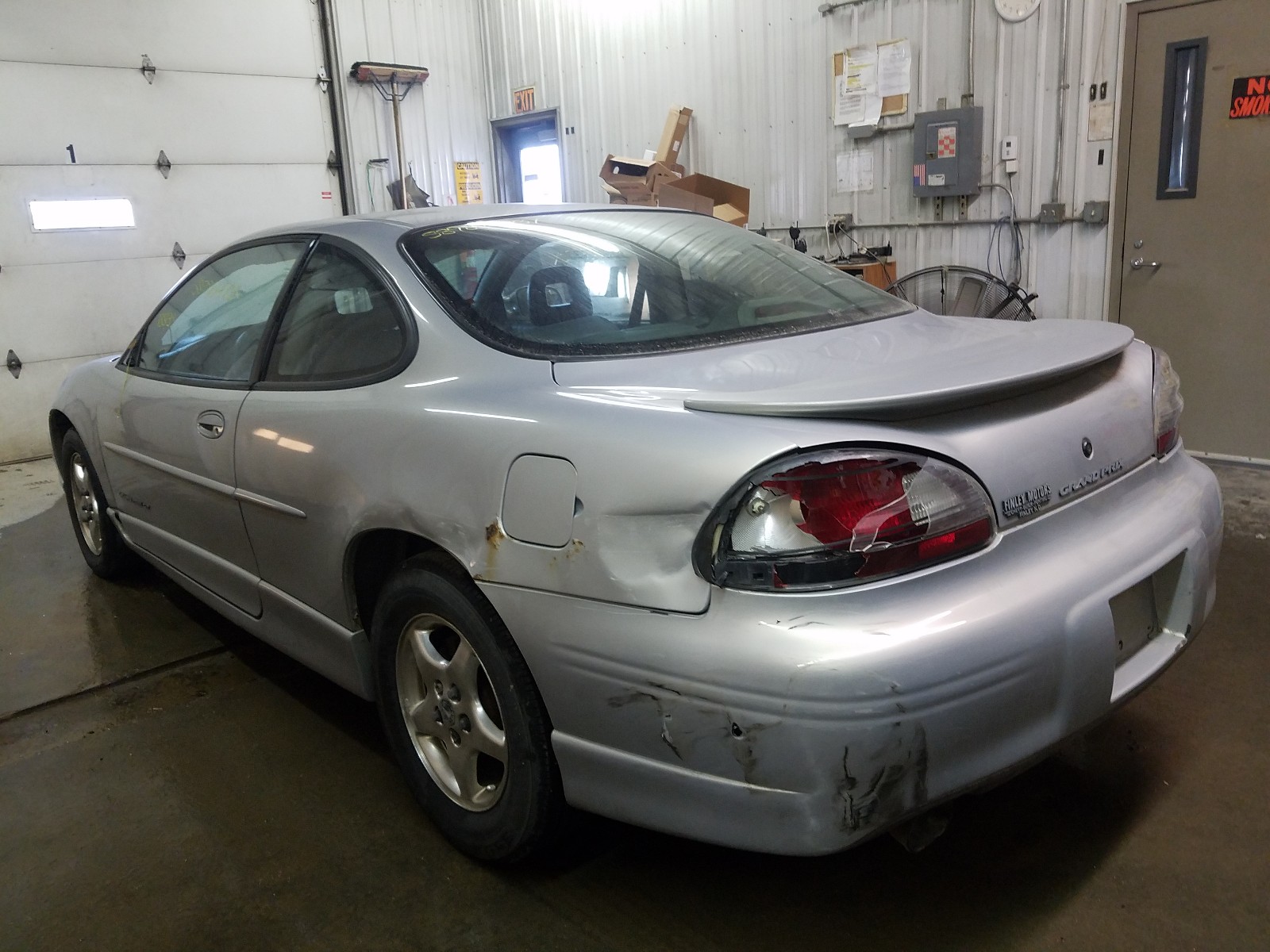 Photo 2 VIN: 1G2WP12K9XF314171 - PONTIAC GRAND PRIX 