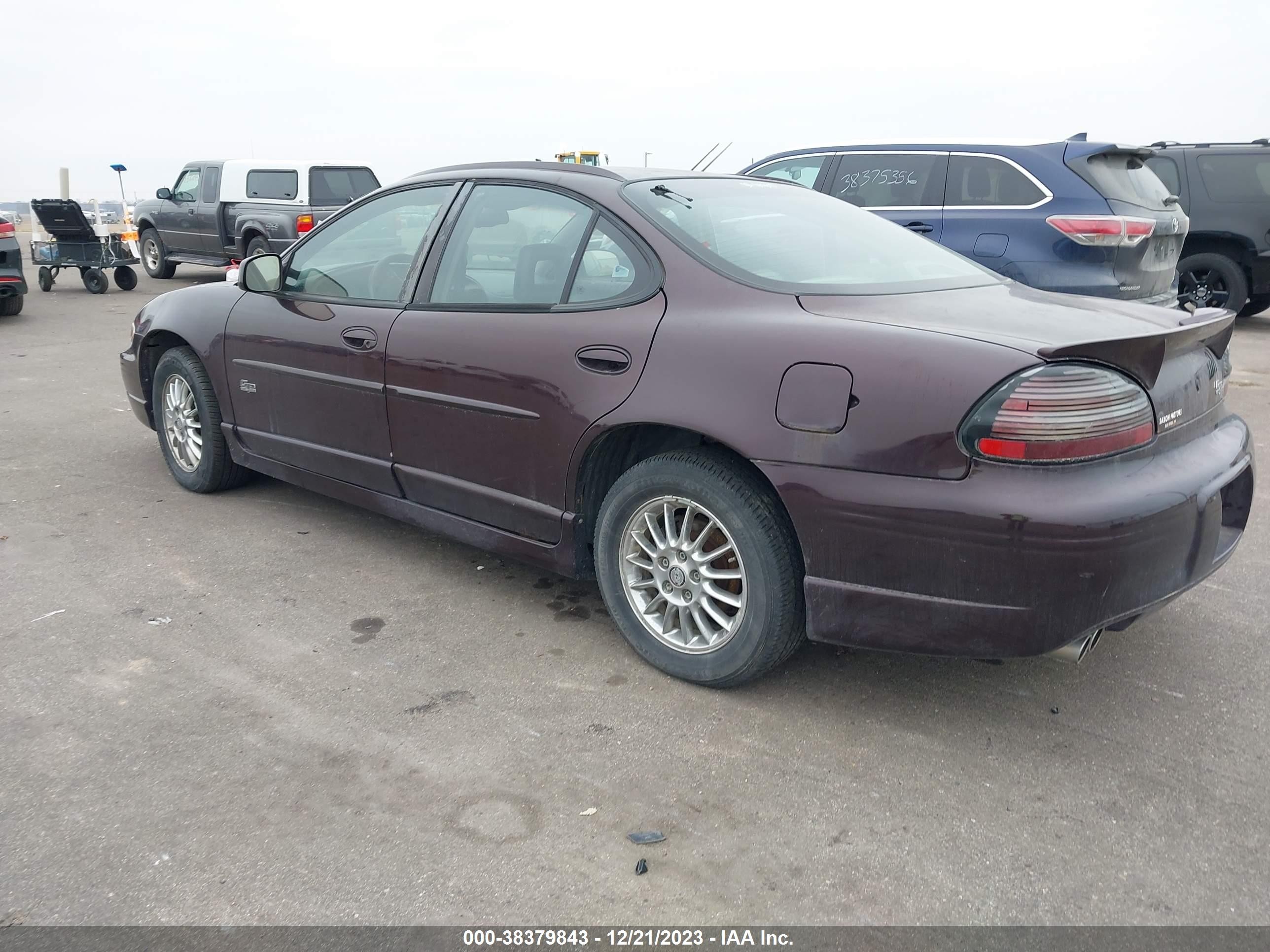 Photo 2 VIN: 1G2WP52K12F184029 - PONTIAC GRAND PRIX 