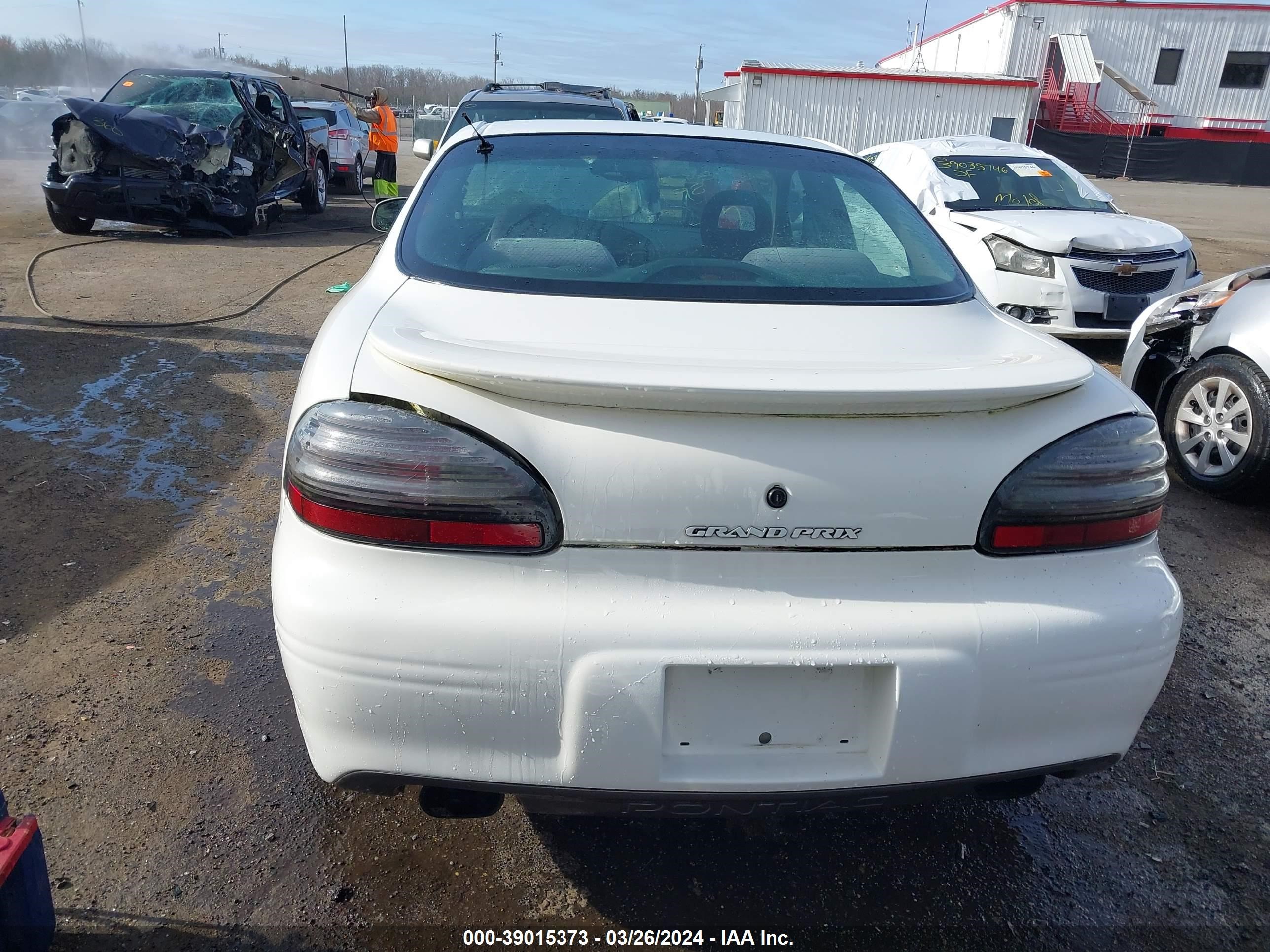 Photo 15 VIN: 1G2WP52K12F190610 - PONTIAC GRAND PRIX 