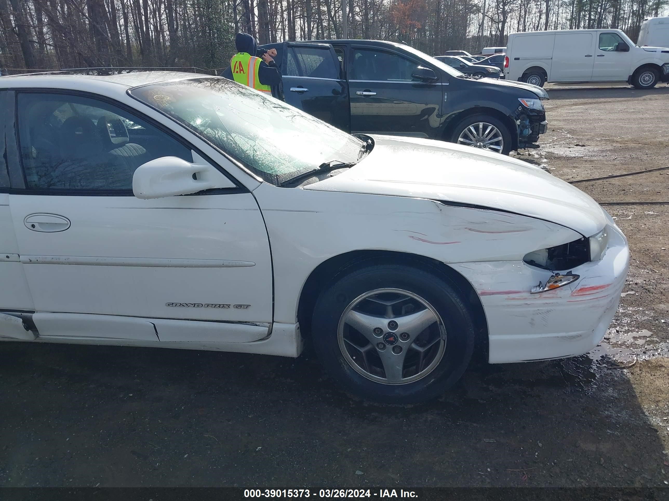 Photo 5 VIN: 1G2WP52K12F190610 - PONTIAC GRAND PRIX 