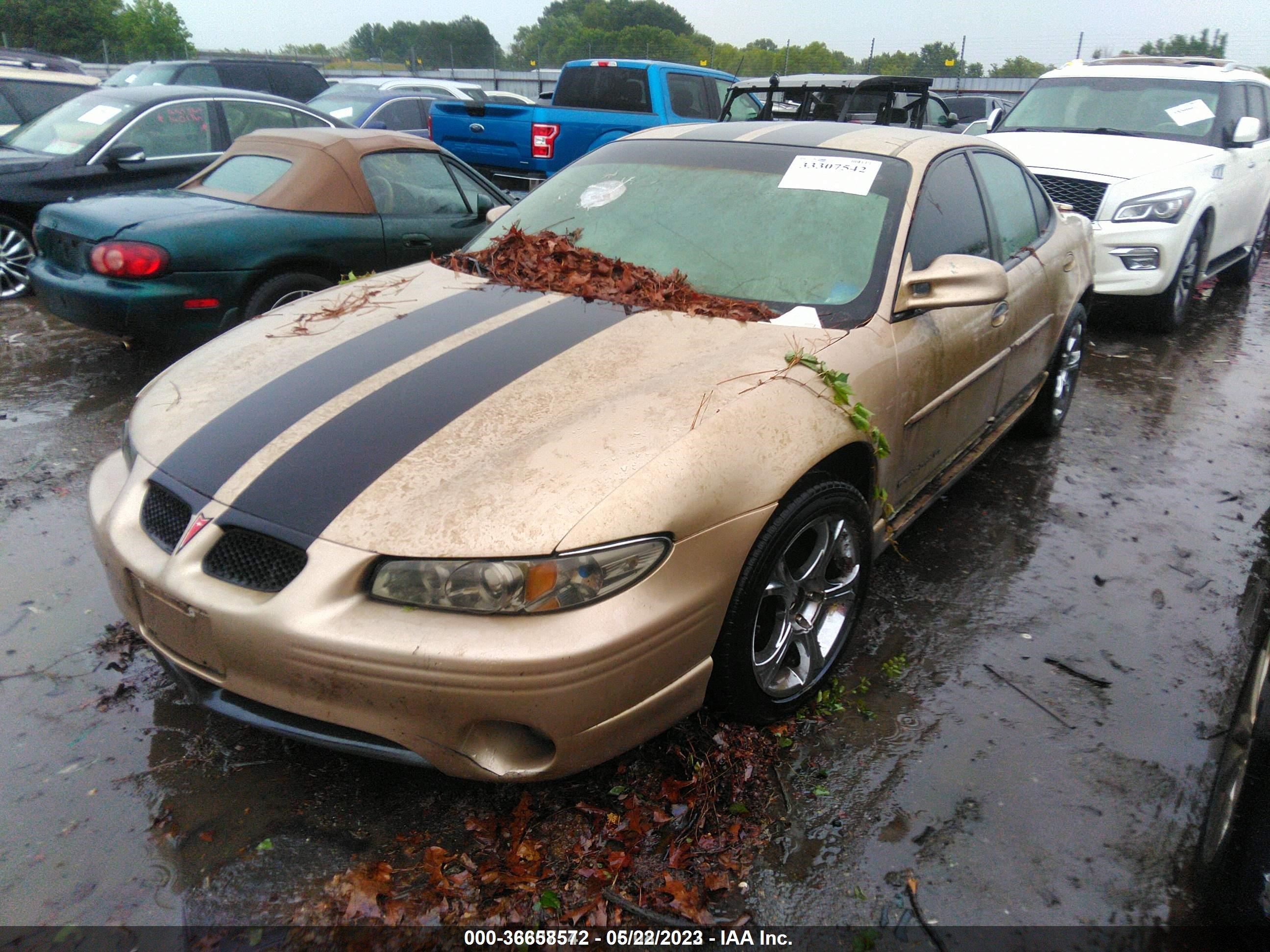 Photo 1 VIN: 1G2WP52K23F130921 - PONTIAC GRAND PRIX 